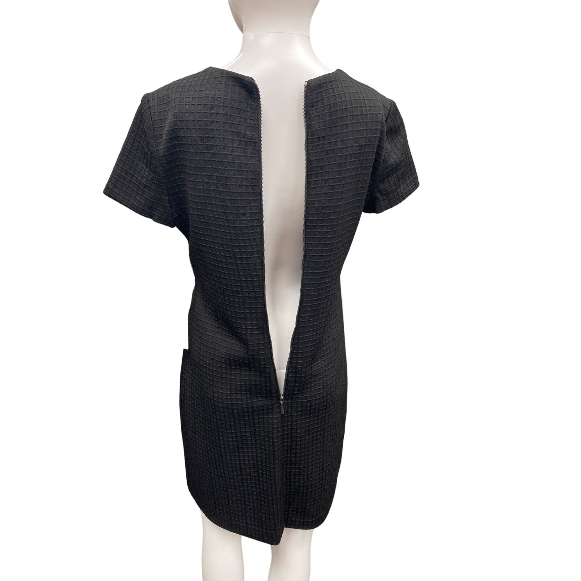 Calvin Klein Calvin Klein SKU 498 Black Textured Short Sleeve Sheath Dres Size S / US 4 / IT 40 - 4 Thumbnail