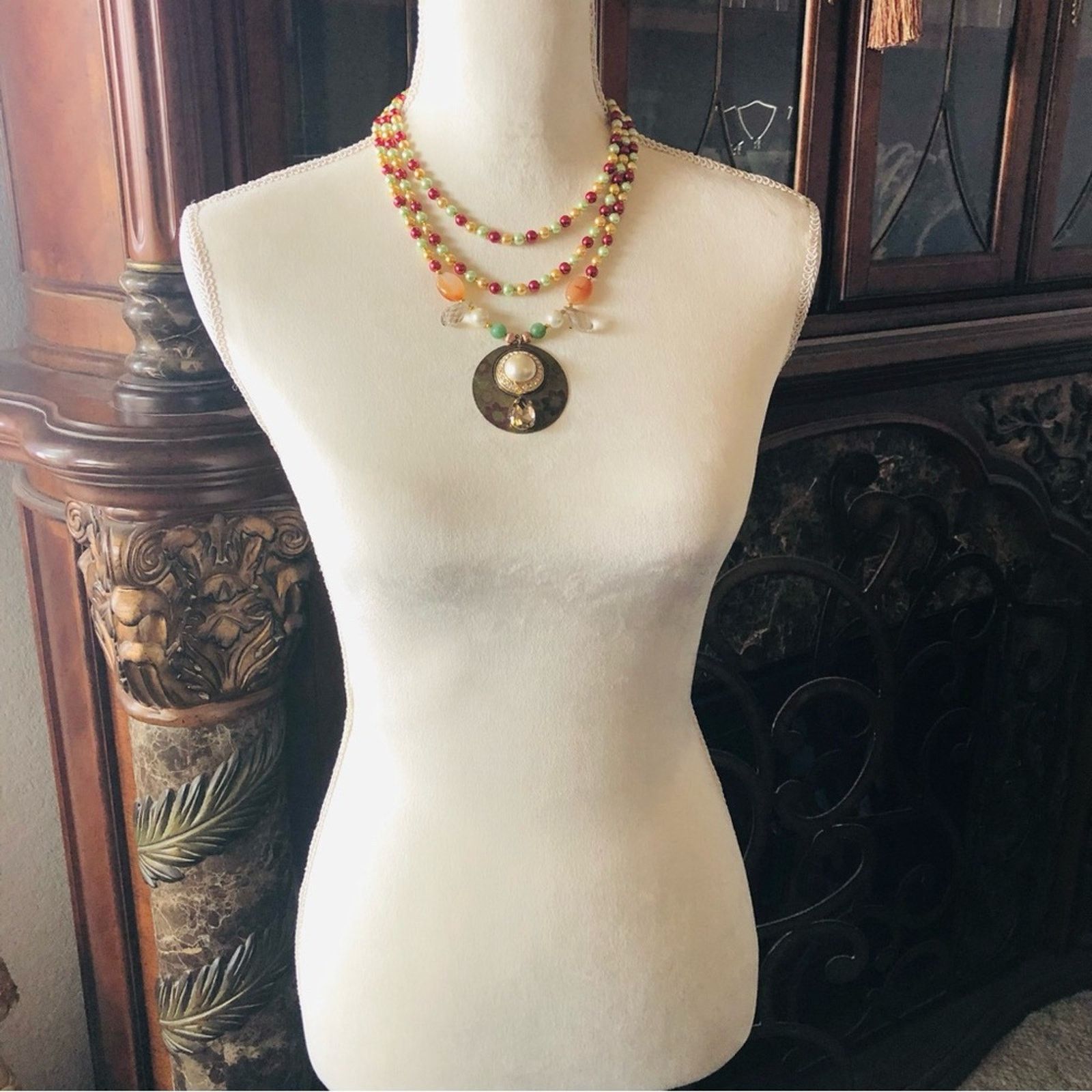 Handmade Handcrafted repurpose large amulet pendant Pearl necklace Size ONE SIZE - 6 Thumbnail
