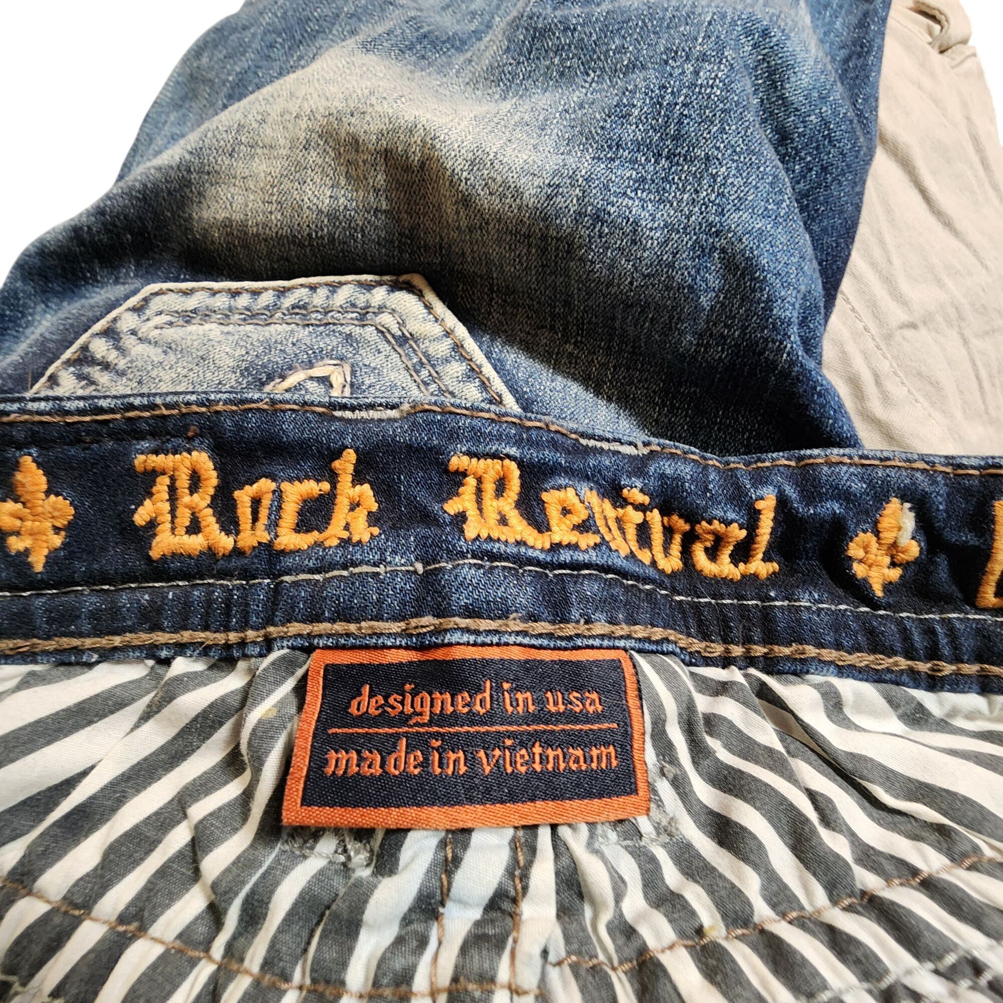 Rock Revival Rock Revival Alivia Bermuda Denim Shorts Distressed Medium W Size 25" / US 0 / IT 36 - 3 Thumbnail