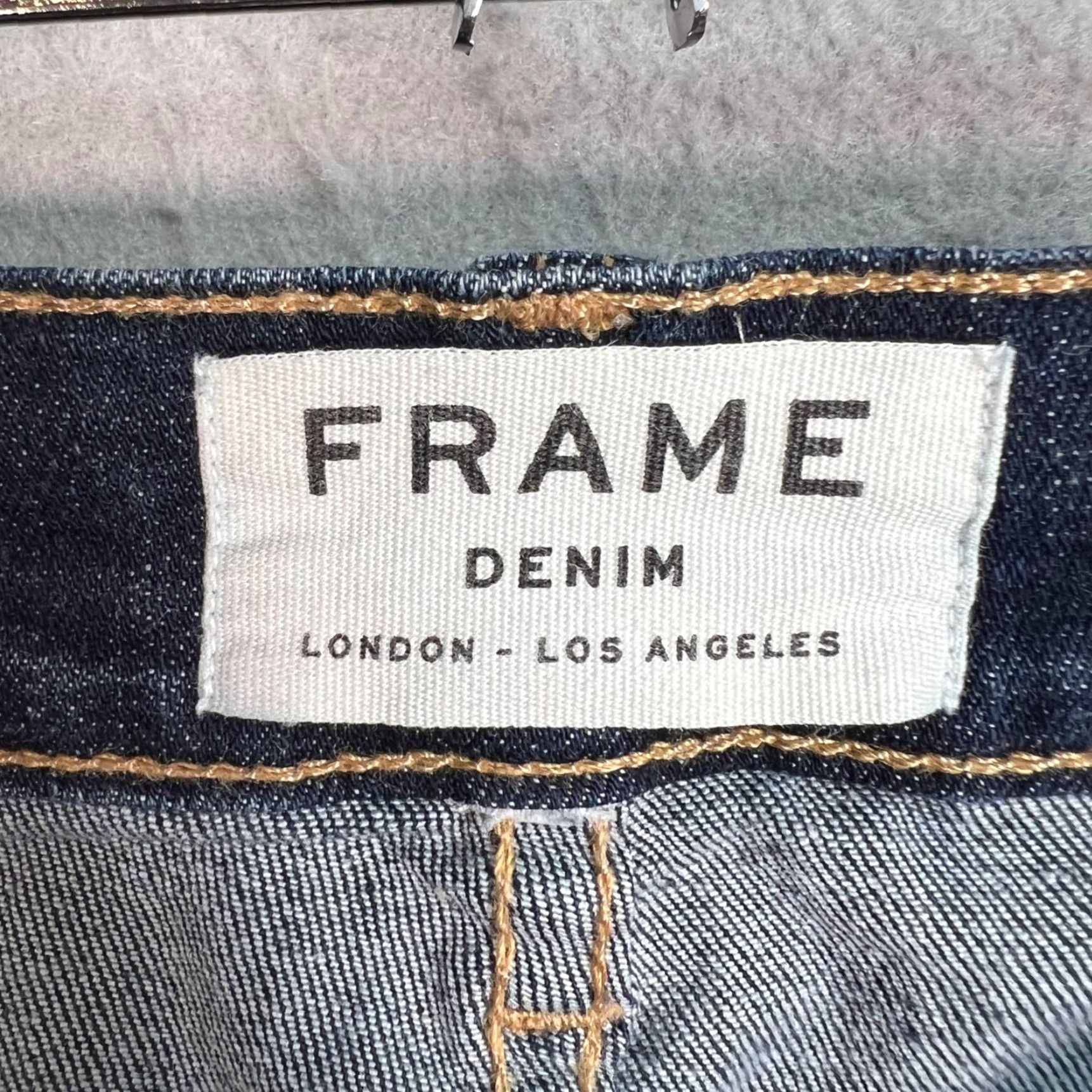 Frame FRAME Le Skinny De Jeanne Jeans Women 25 Dark Wash Mid-Rise Skinny Denim 5-Pocket Stretch Slim Regular Size Type Blue Size 42" / US 20 - 3 Thumbnail