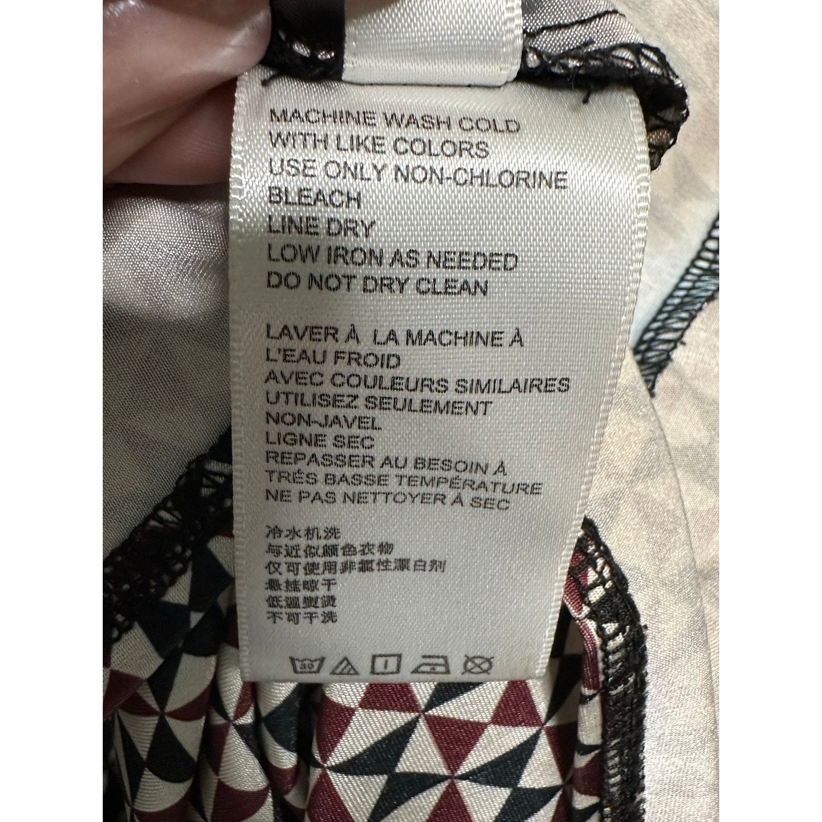 Urban Outfitters Urban Outfitters geometric print pull on maxi skirt size XS Size 28" / US 6 / IT 42 - 6 Thumbnail