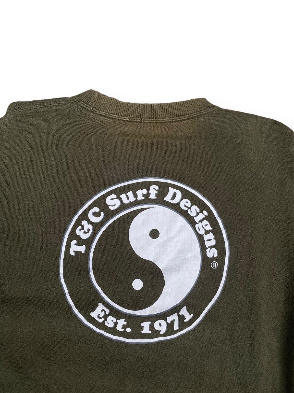 Vintage Vintage T&C Surf Design Ying and Yang Big Logo. #C8 Size US L / EU 52-54 / 3 - 5 Thumbnail
