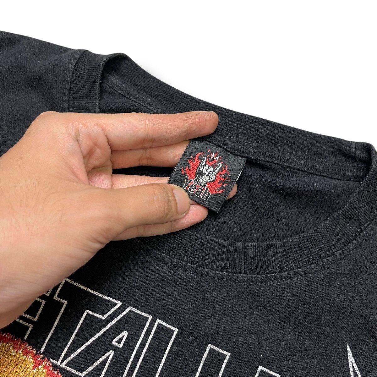 Band Tees Vintage Metallica band tee Size US M / EU 48-50 / 2 - 4 Thumbnail