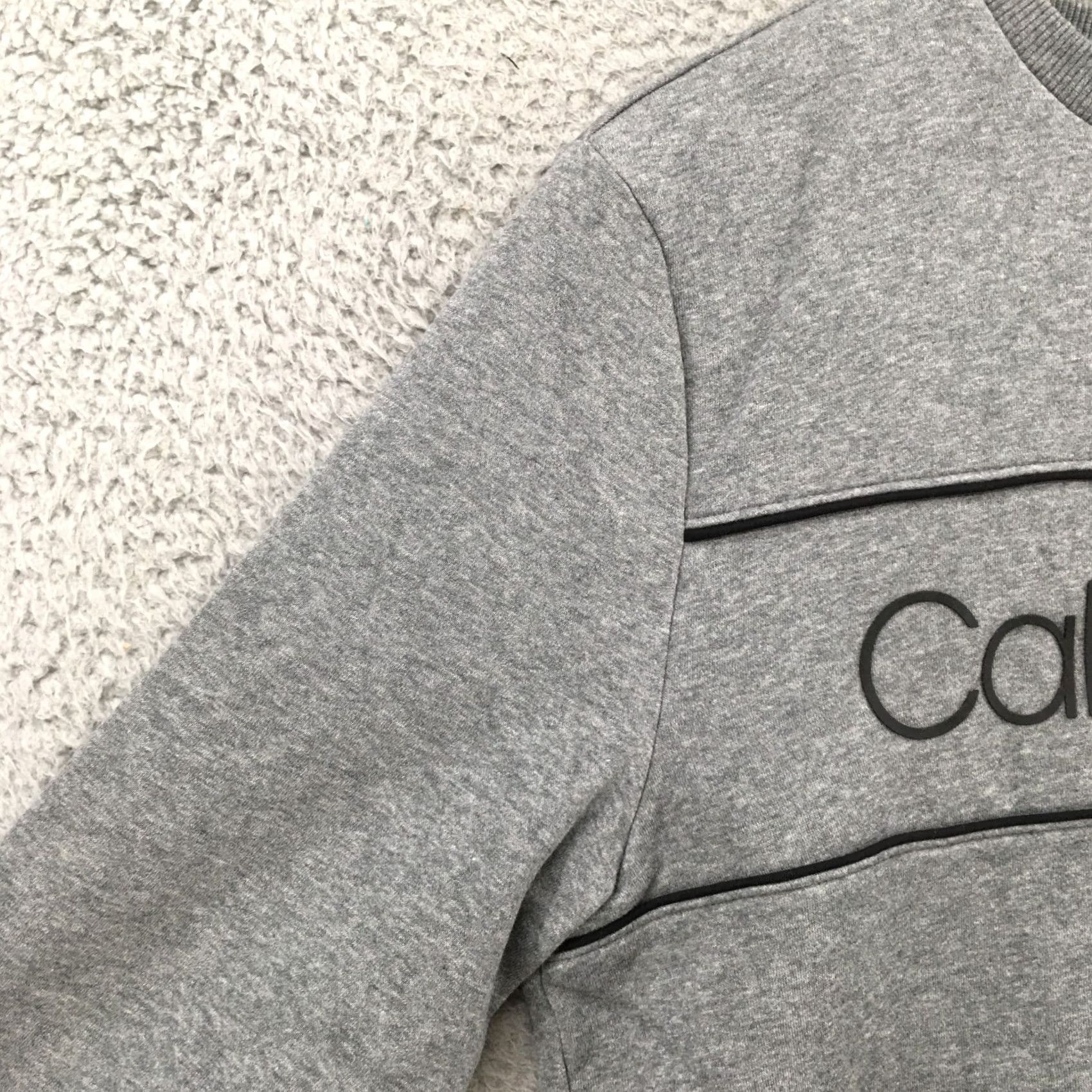 Calvin Klein Calvin Klein Sweatshirt Mens Small Crew Neck Long Sleeve Graphic Logo Gray Size US S / EU 44-46 / 1 - 4 Thumbnail