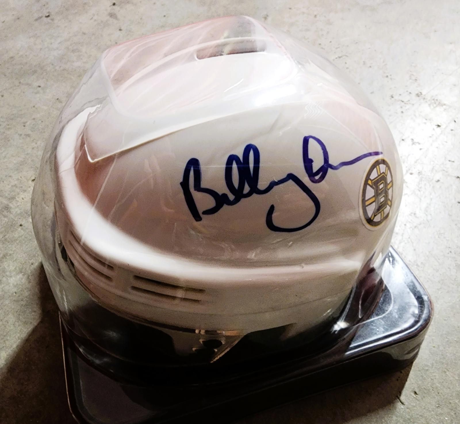 NHL Autographed Bobby Orr Boston Bruins mini Helmet Size ONE SIZE - 6 Thumbnail