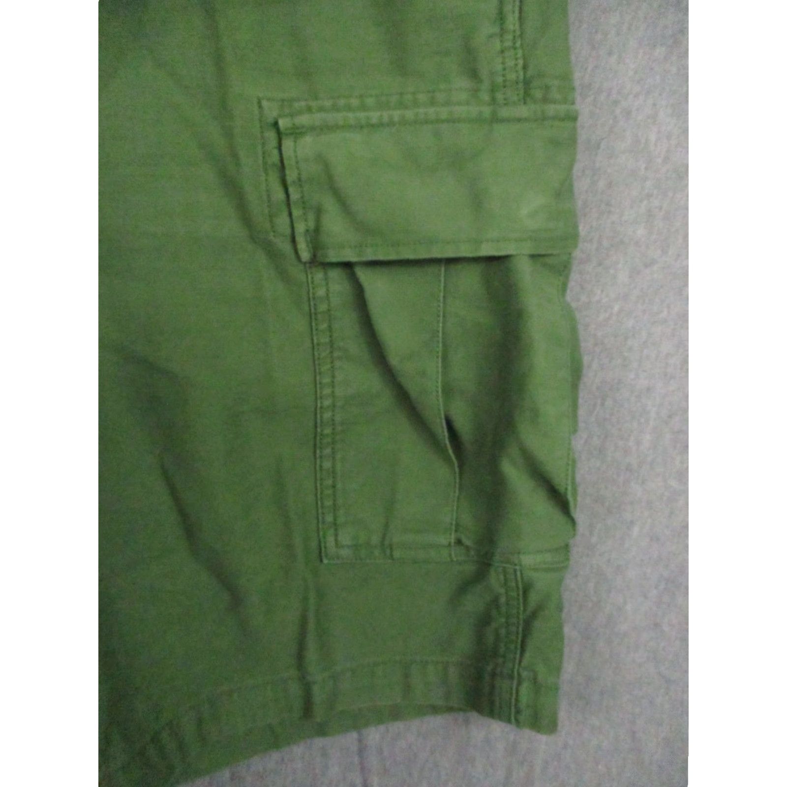 Levi's Levis Cargo Shorts Mens W38 Green 100% Cotton Utility Pockets Outdoor Casual Size US 38 / EU 54 - 3 Thumbnail