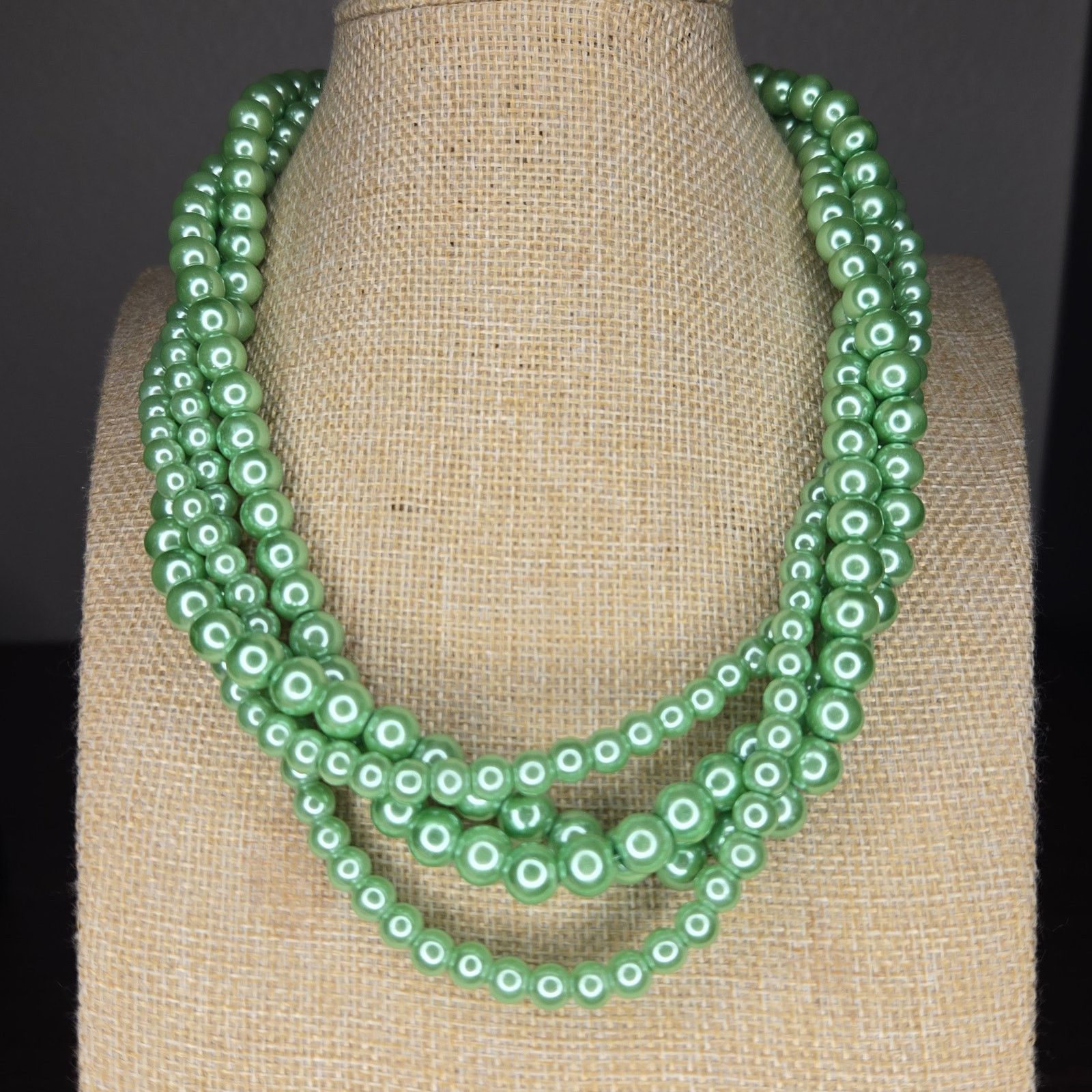 Vintage Vintage Triple Strand Green Faux Pearl Statement Necklace Size ONE SIZE - 4 Thumbnail