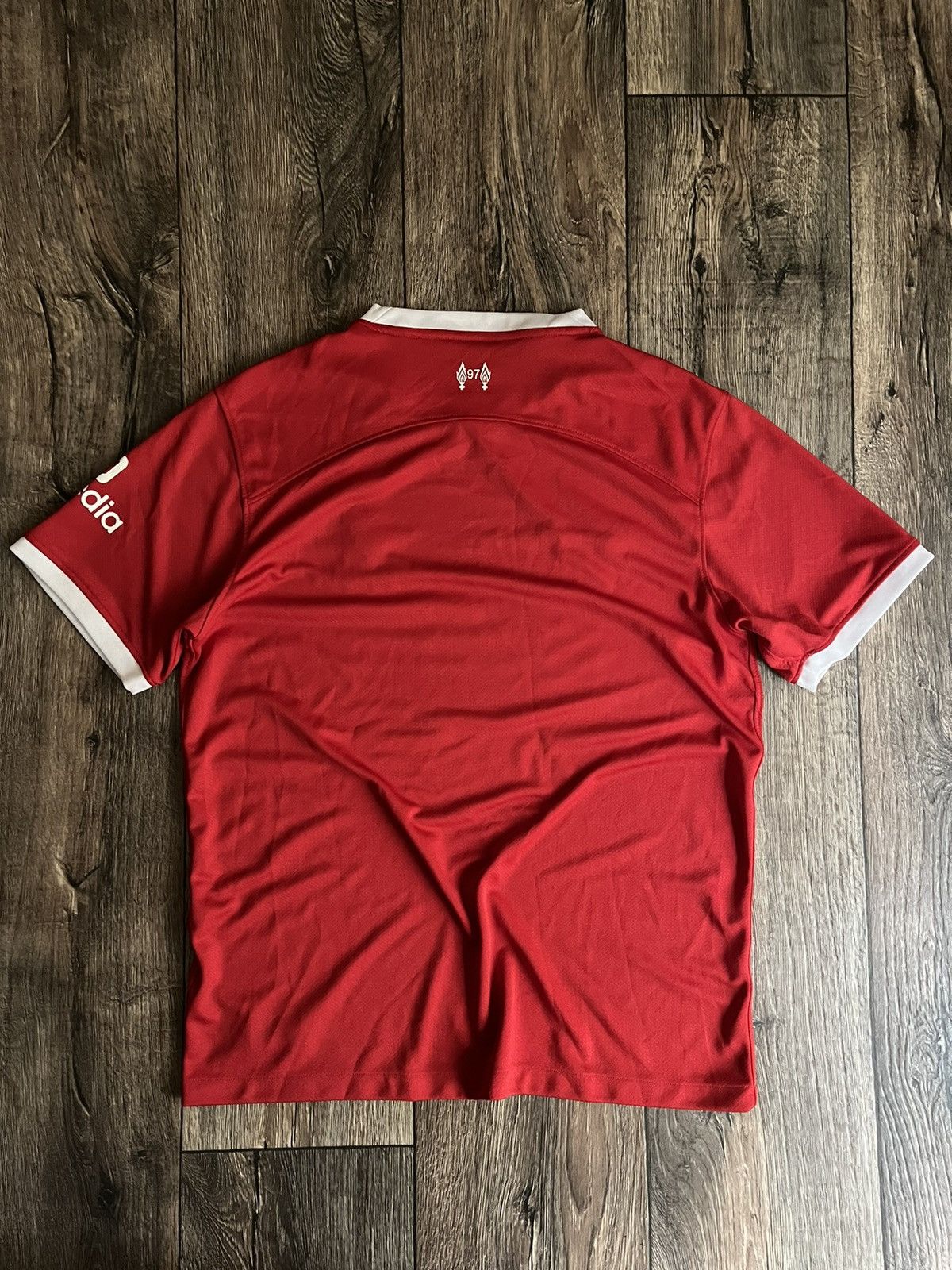 Nike Nike Liverpool 2023/2024 Home Soccer Football Jersey Size US L / EU 52-54 / 3 - 8 Thumbnail