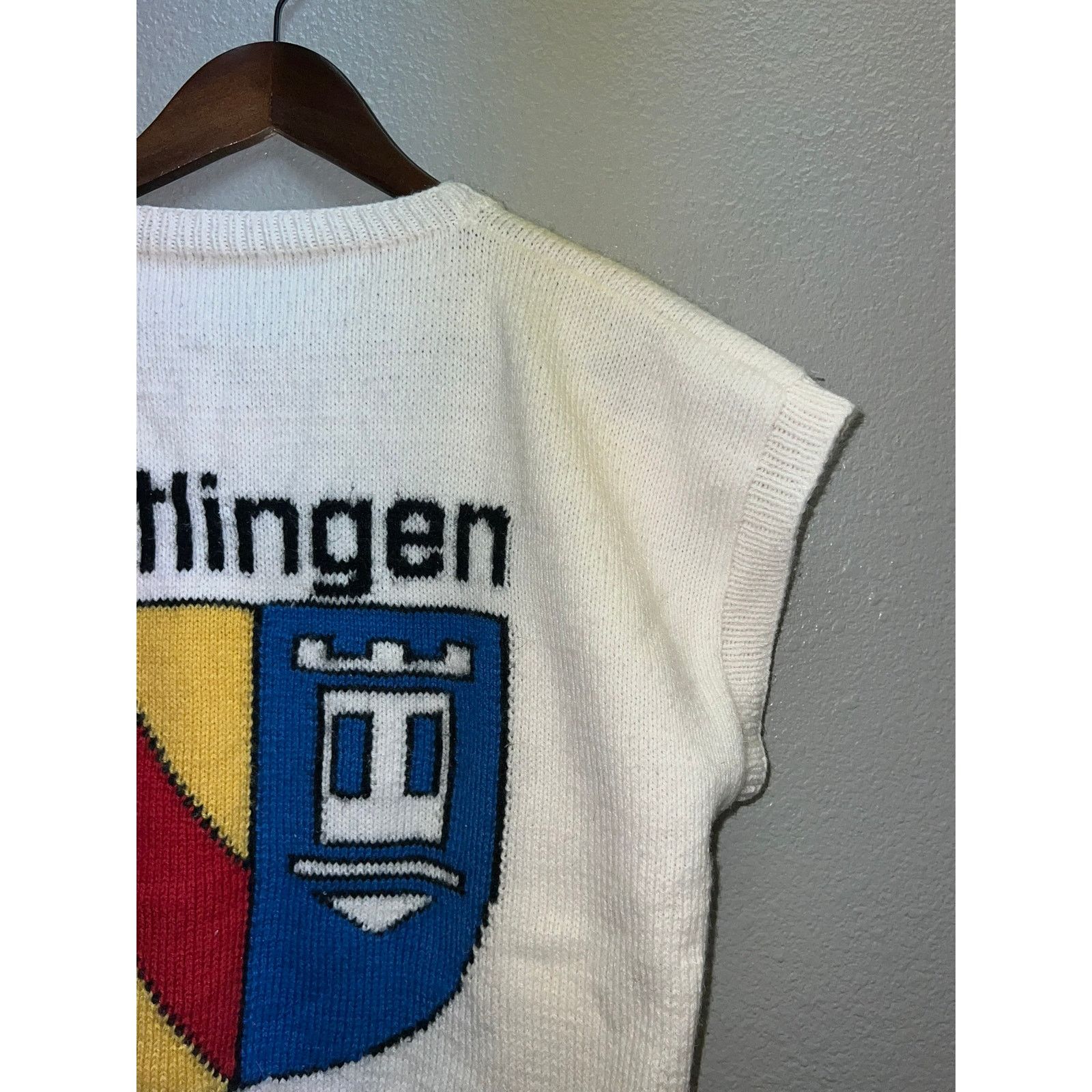 Vintage Vintage Ettlingen Sweater Germany Town City Graphic Vest M Size US M / EU 48-50 / 2 - 6 Thumbnail