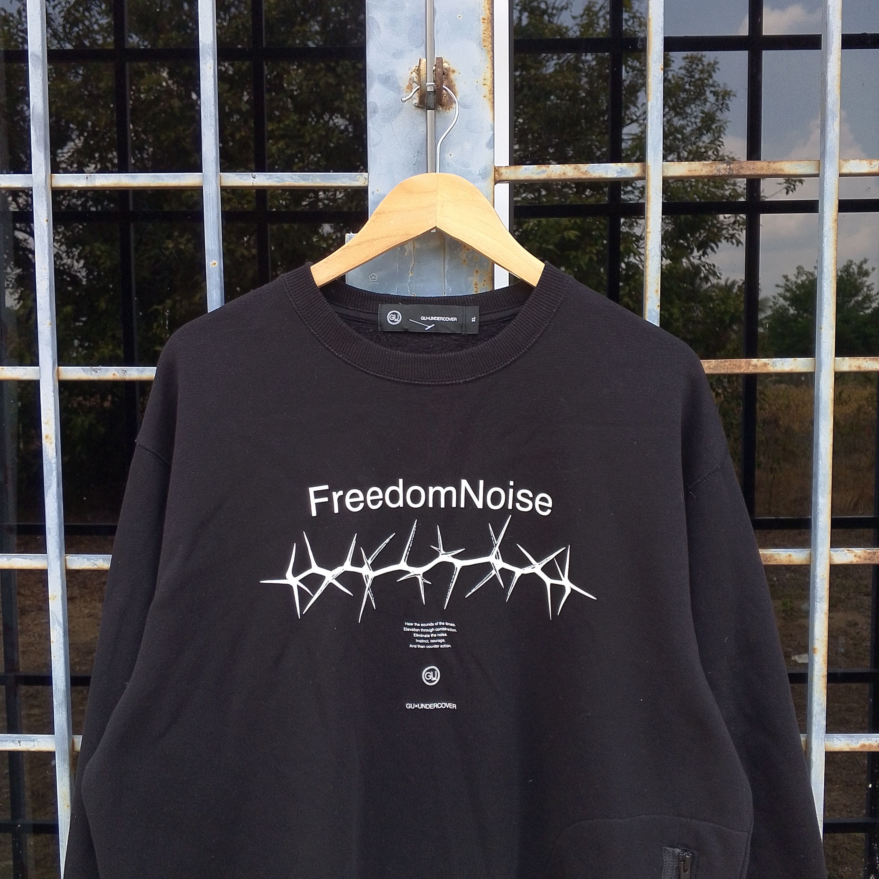 GU × Undercover Freedom Noise by GUxUndercover Size US XL / EU 56 / 4 - 2 Thumbnail