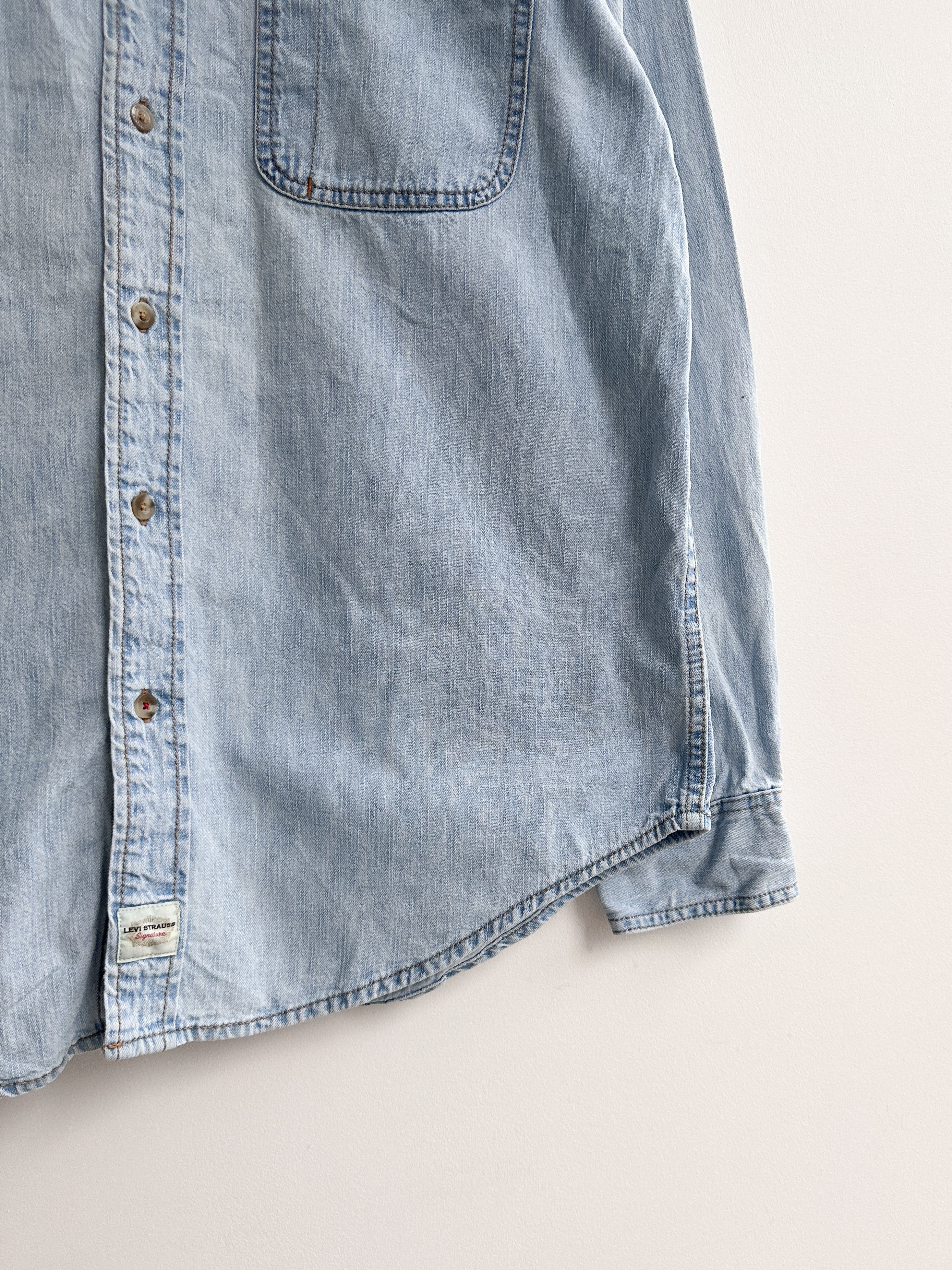 Levi's Vintage Levi's Denim Shirt Size US L / EU 52-54 / 3 - 5 Thumbnail