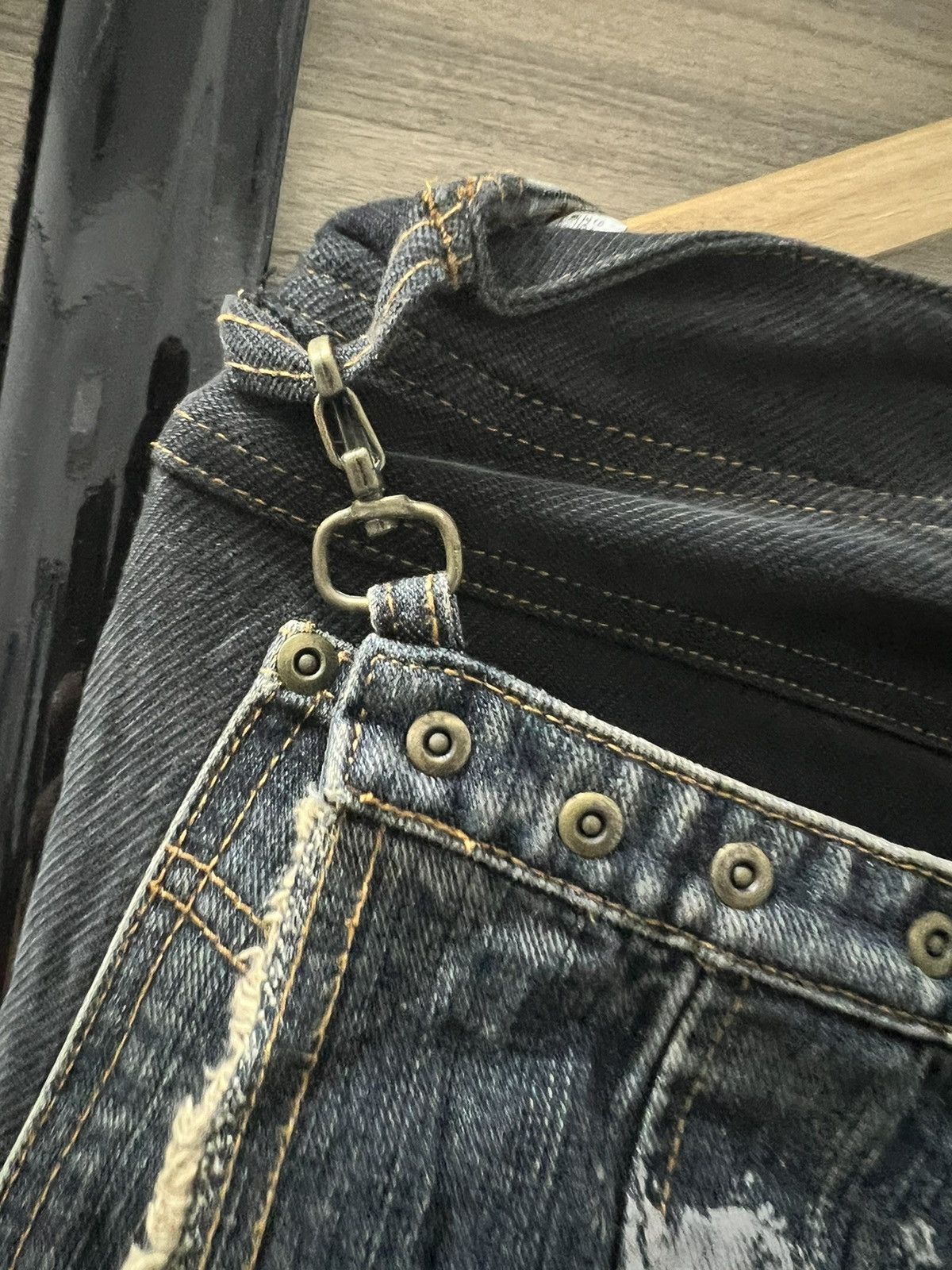 Other ALGONQUIN PUNK PANTS GOTHIC BONDAGE CLLASIC JEANS Size US 31 - 13 Thumbnail