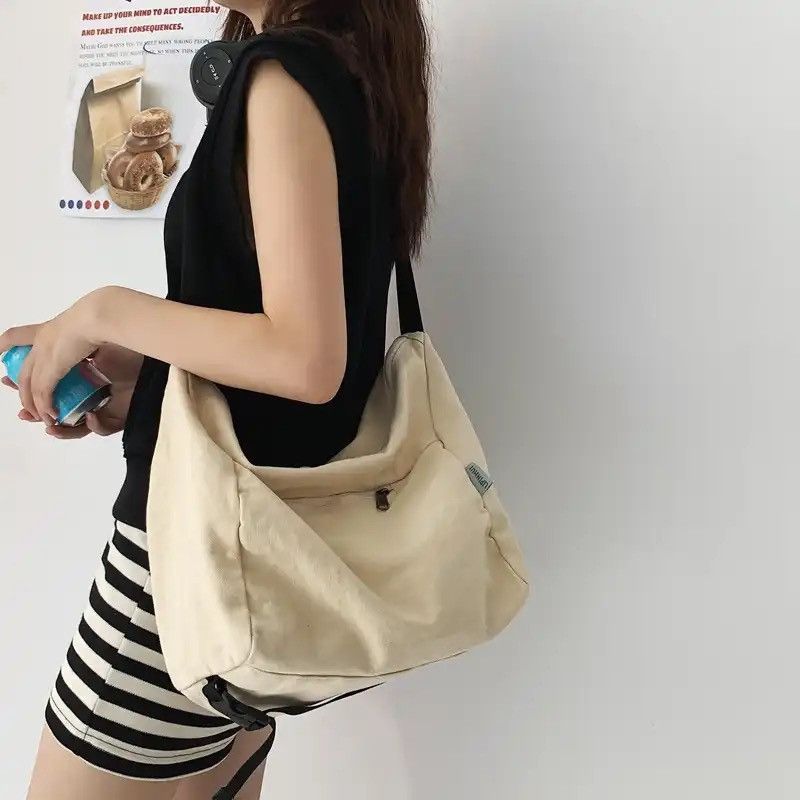 Japanese Brand Leisure Canvas Shoulder Bag Size ONE SIZE - 1 Thumbnail