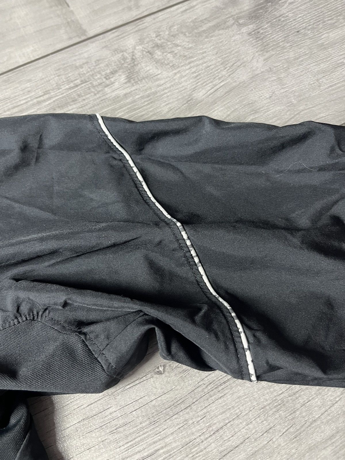 Nike Nike windbreaker light jacket size Large Size US L / EU 52-54 / 3 - 5 Thumbnail