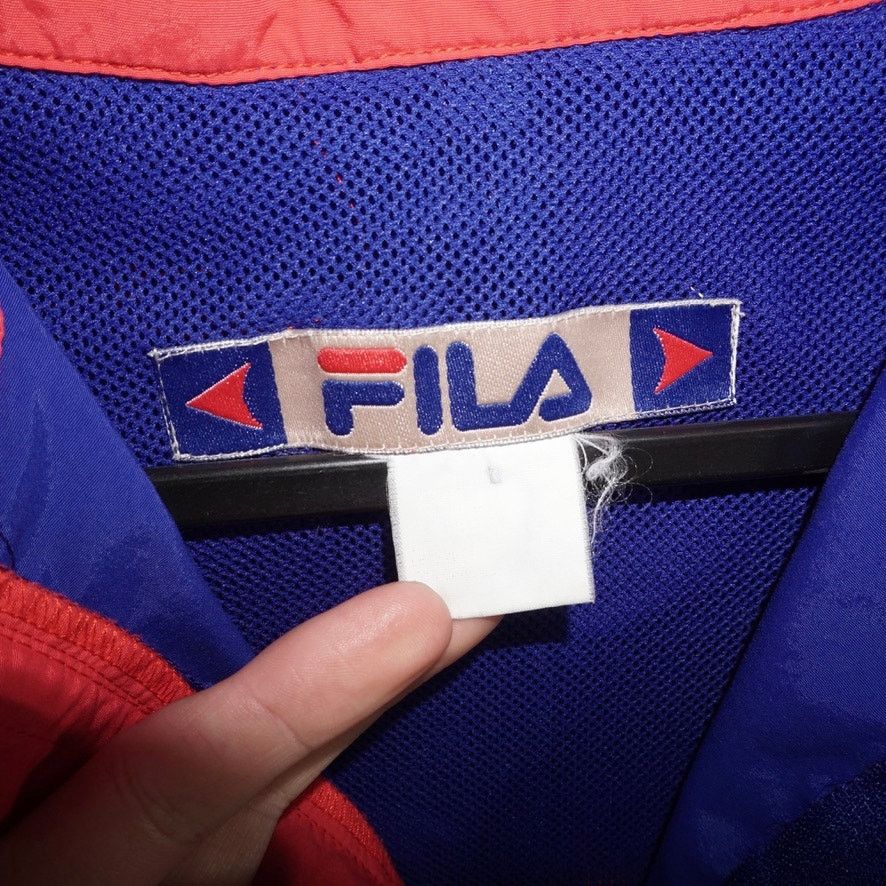 Fila Large - Vintage Y2K Fila 1/2 zip essential light windbreaker Size US L / EU 52-54 / 3 - 3 Thumbnail