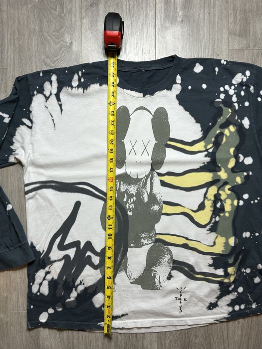 fragment travis scott kaws