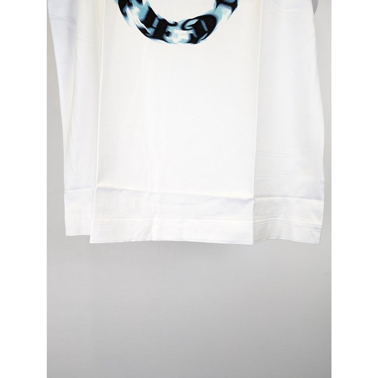 Givenchy o1rshd1 T-Shirt in White Size US M / EU 48-50 / 2 - 7 Thumbnail