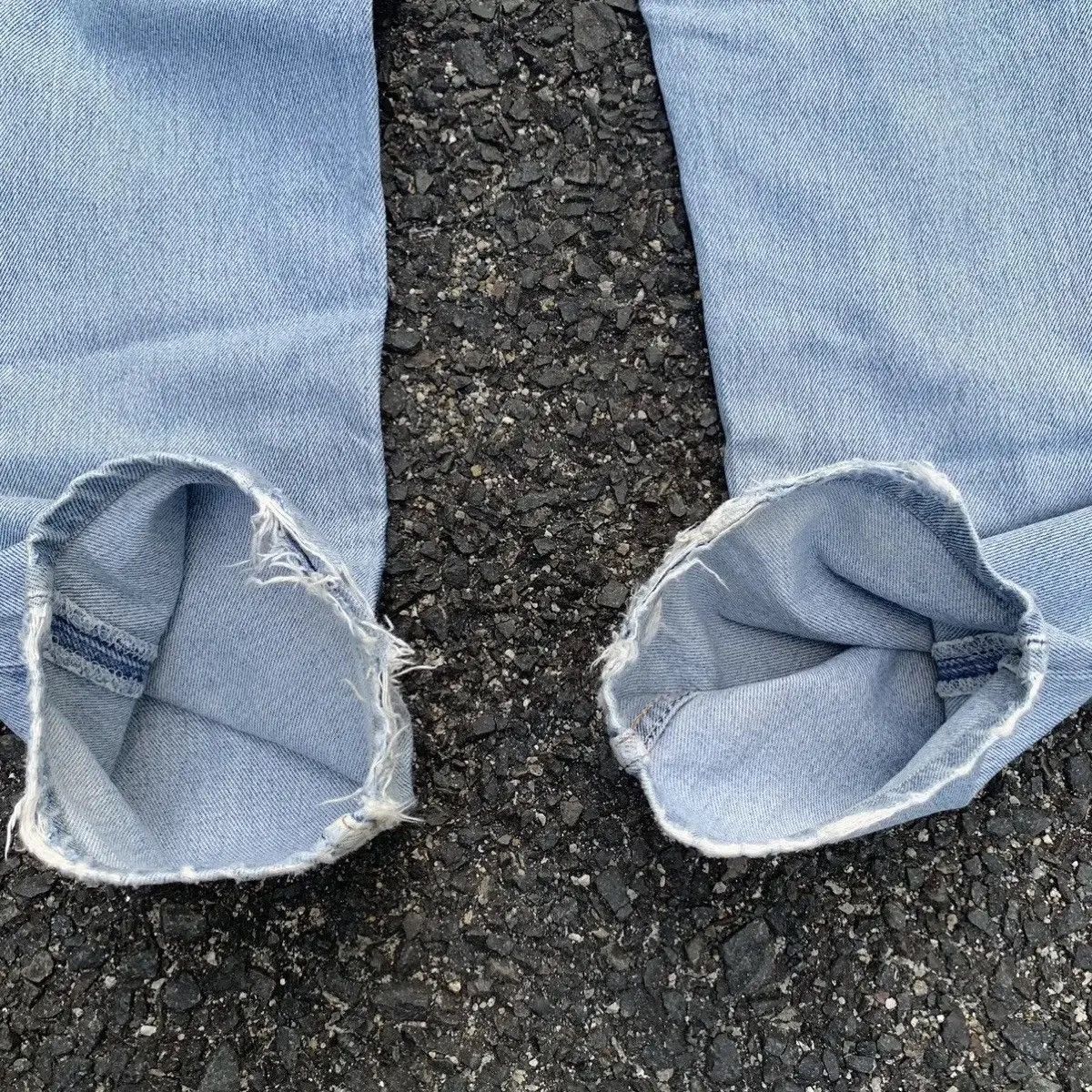 Levi's Ripped Levi’s 501 Jeans Light Wash Levis Denim Pants Size US 27 - 14 Thumbnail