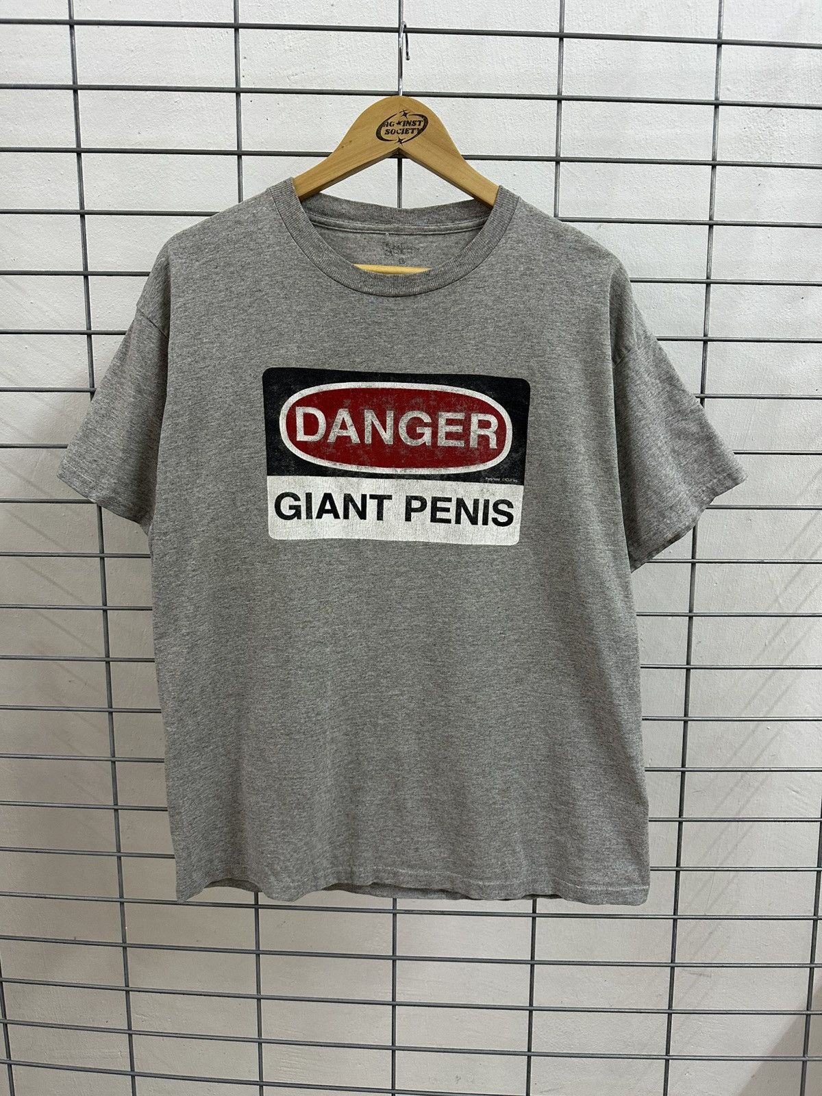 Other Rare And Beautiful Danger Giant Penis iPartyHard Wording Tee Size US L / EU 52-54 / 3 - 1 Thumbnail