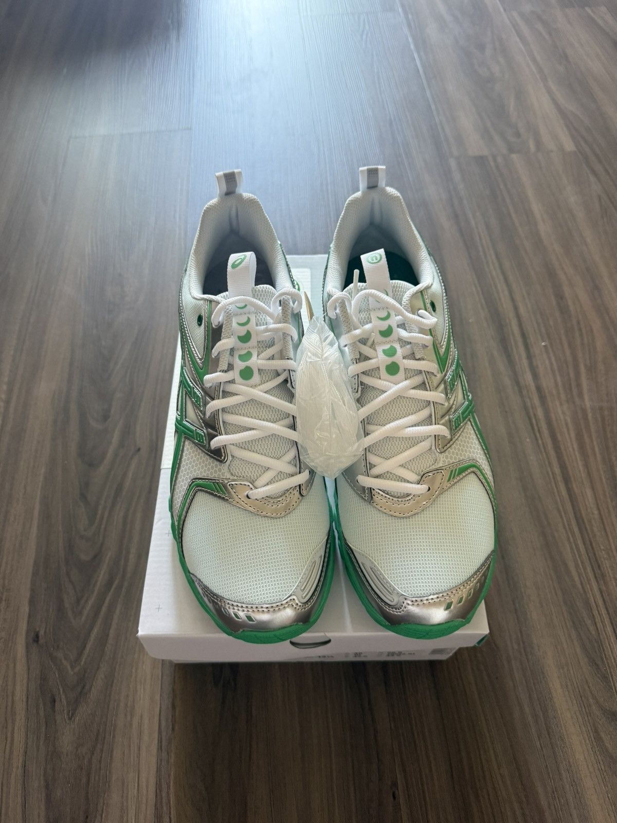Asics × HIDDEN ASICS x Hidden NY Gel-Venture 6 White Green Silver size 11 Size US 11 / EU 44 - 1 Thumbnail