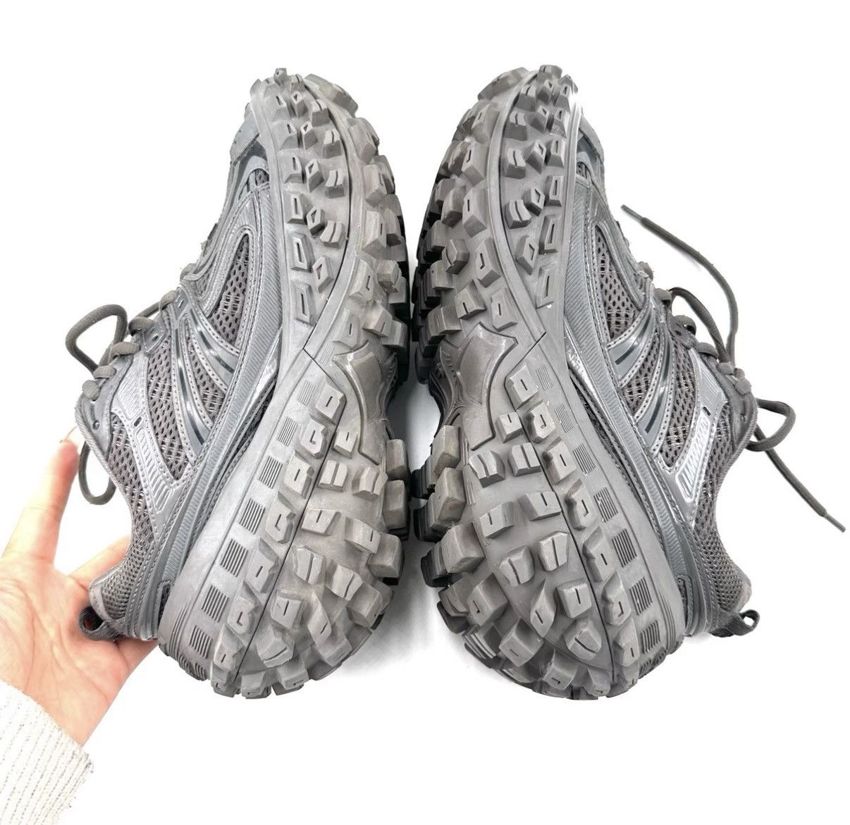 Balenciaga Balenciaga BOUNCER Grey Black Tire Sneakers K12 Size US 9 / IT 39 - 6 Thumbnail