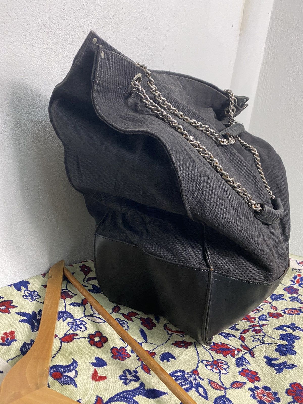 Comme des Garcons 💥Last Drop💥Vintage Comme Des Garcons Bucket Chain Holder Size ONE SIZE - 4 Thumbnail