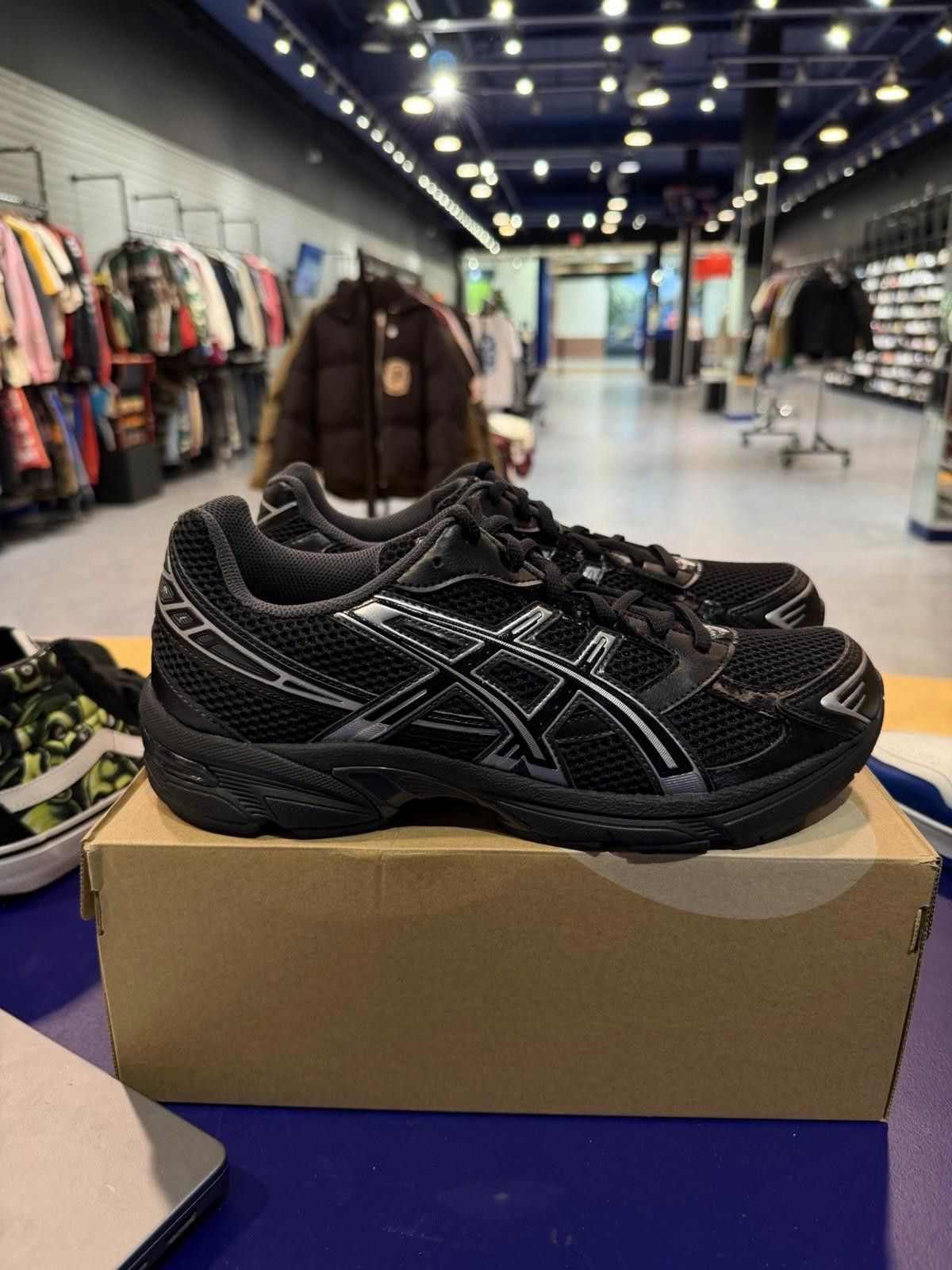 Asics ASICS Gel-1130 Black Pure Silver Men (9.5) 1201A906-001 NEW Size US 9.5 / EU 42-43 - 2 Thumbnail