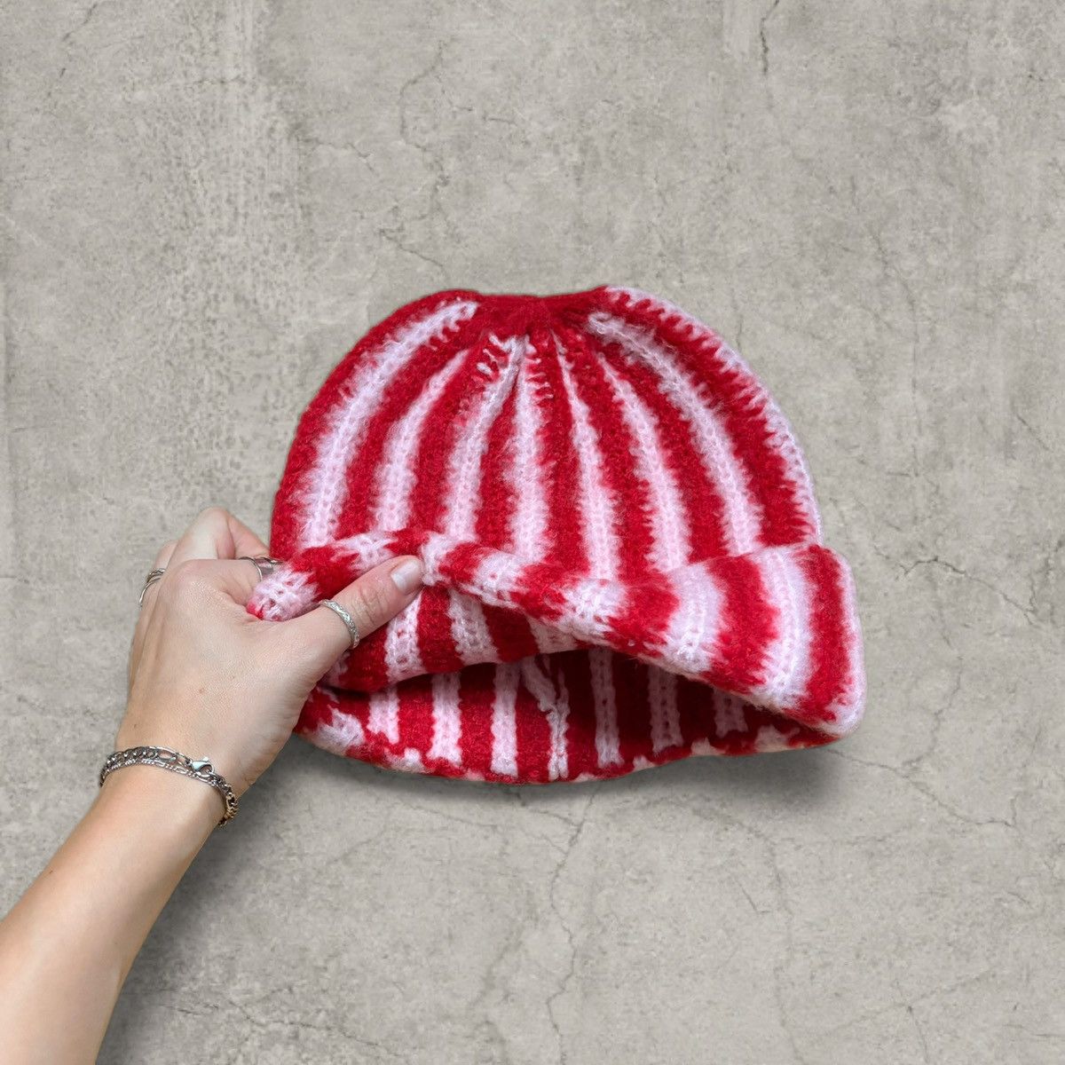 Japanese Brand Cool vintage style beanie, striped red/pink fluffy. One size Size ONE SIZE - 2 Thumbnail