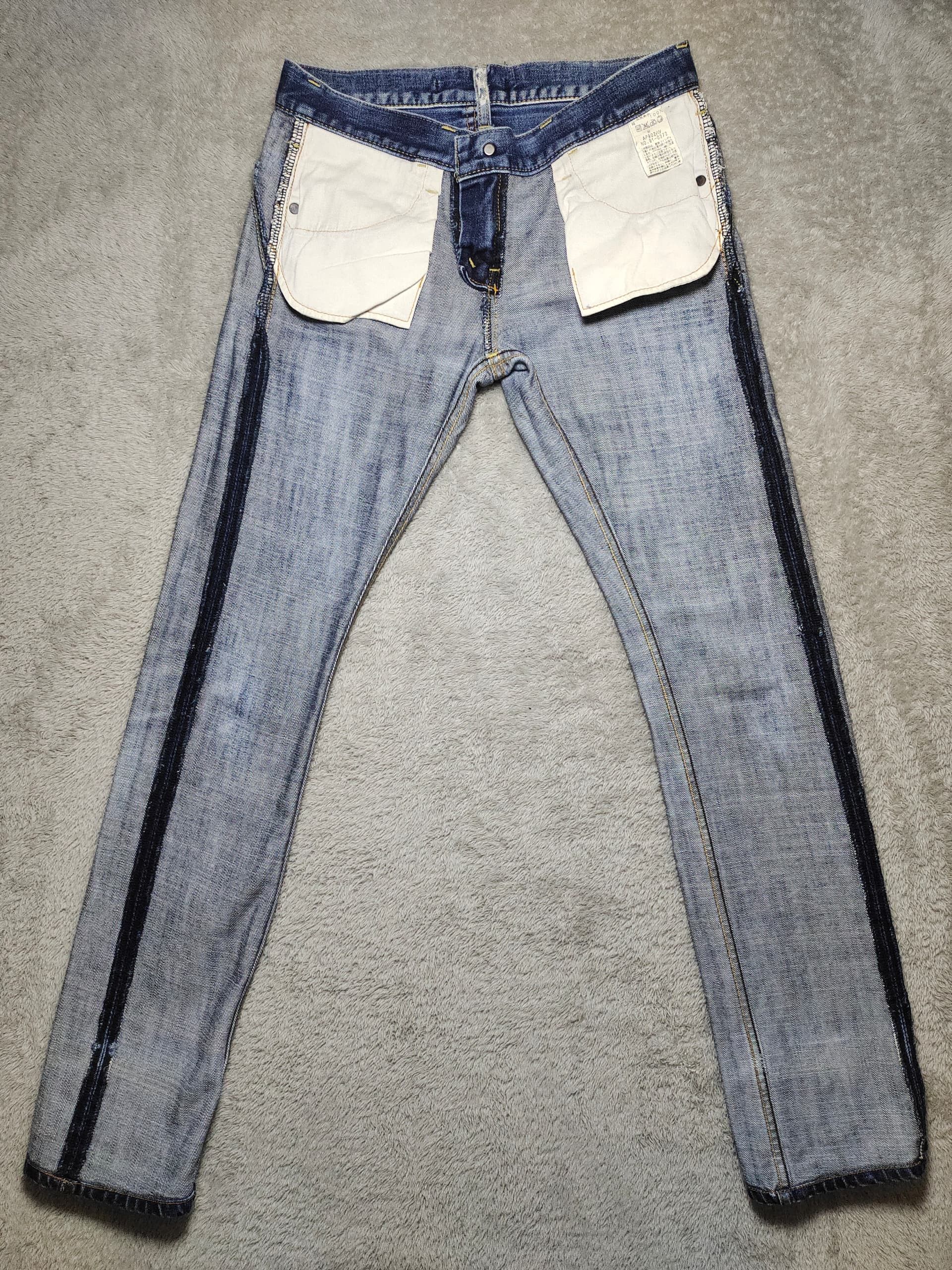 Johnbull JOHNBULL BUCKLE BACK STRAIGHT CUT JEANS Size 30" / US 8 / IT 44 - 9 Thumbnail