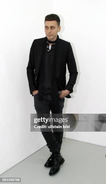 Dior DIOR HOMME BY HEDI SLIMANE 07SS W26 Super Slender Jeans Size US 26 / EU 42 - 4 Thumbnail