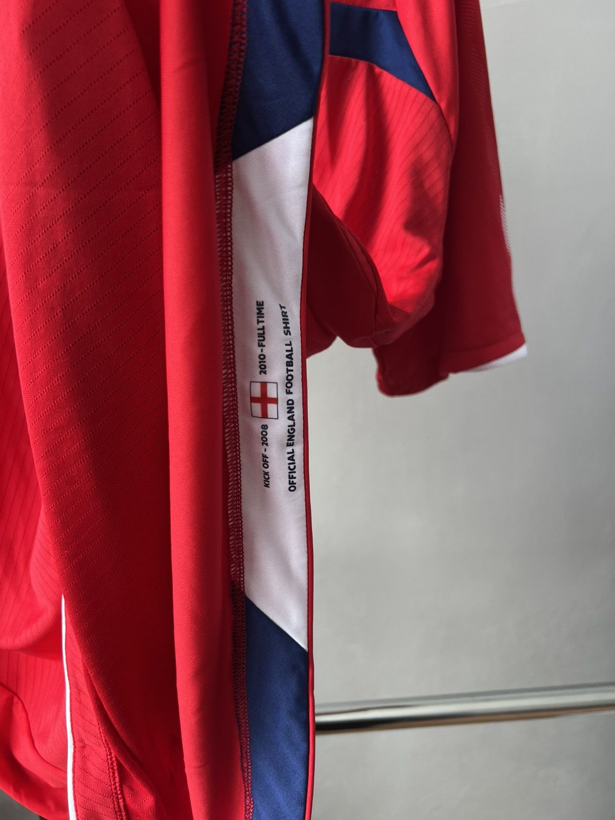 Umbro 2008/10 ENGLAND TEAM AWAY SOCCER JERSEY FOOTBALL SHIRT XL Size US XL / EU 56 / 4 - 12 Thumbnail