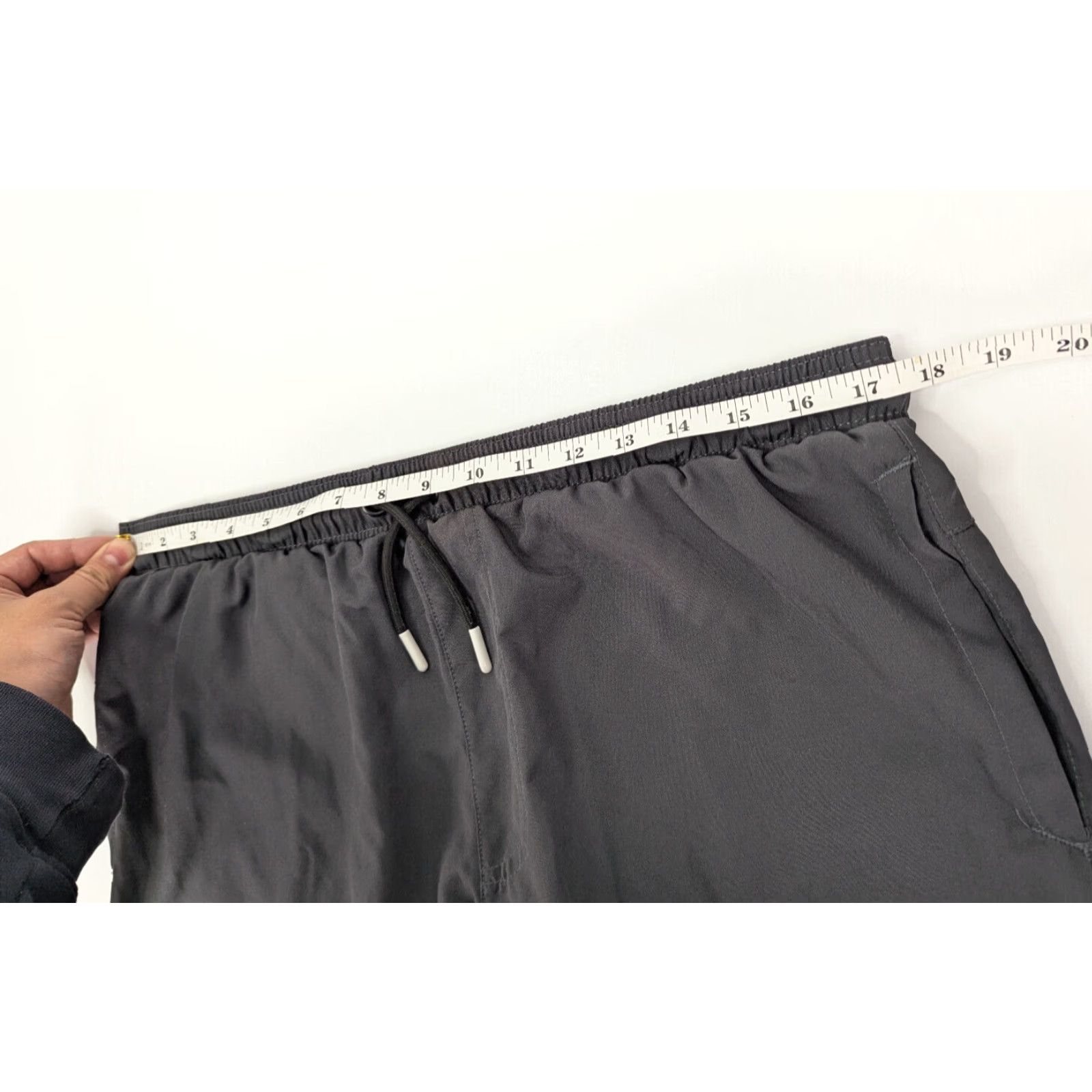 Tapout Tapout Drawstring Performance Black Charcoal Shorts Men’s L Gym & Training, Running & Jogging, Athletic, Polyester Spandex, Gray, Regular, Men Size US 33 - 5 Thumbnail