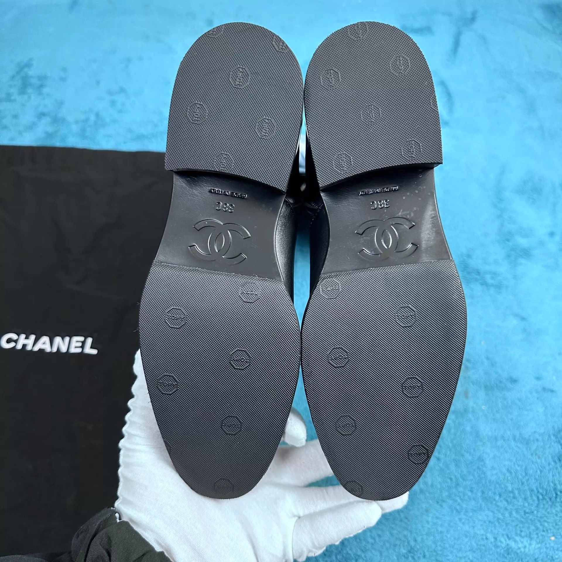 Chanel Chanel 22A Zipper Round Toe Tall Black Boots 38 Size US 7.5 / IT 37.5 - 5 Thumbnail