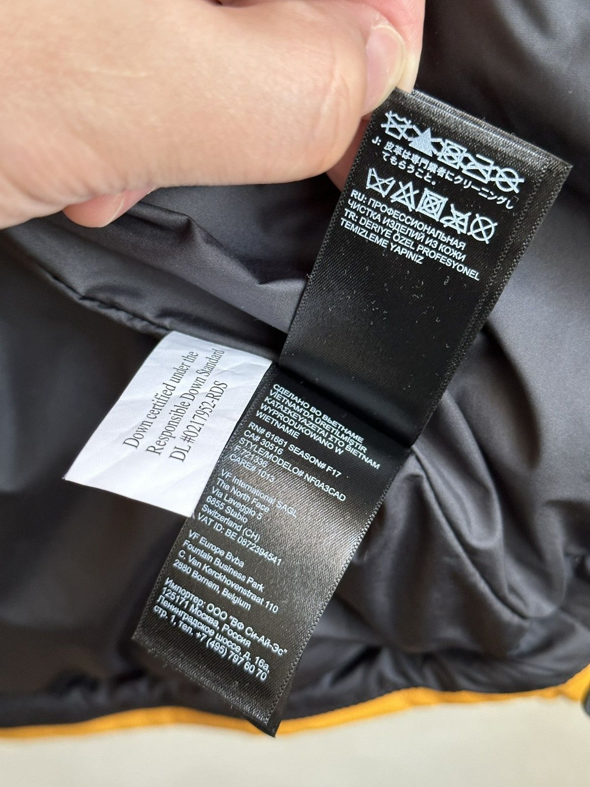 Supreme × The North Face SUPREME THE NORTH FACE NUPTSE JACKET DOWN LEATHER 17AW Size US M / EU 48-50 / 2 - 13 Thumbnail
