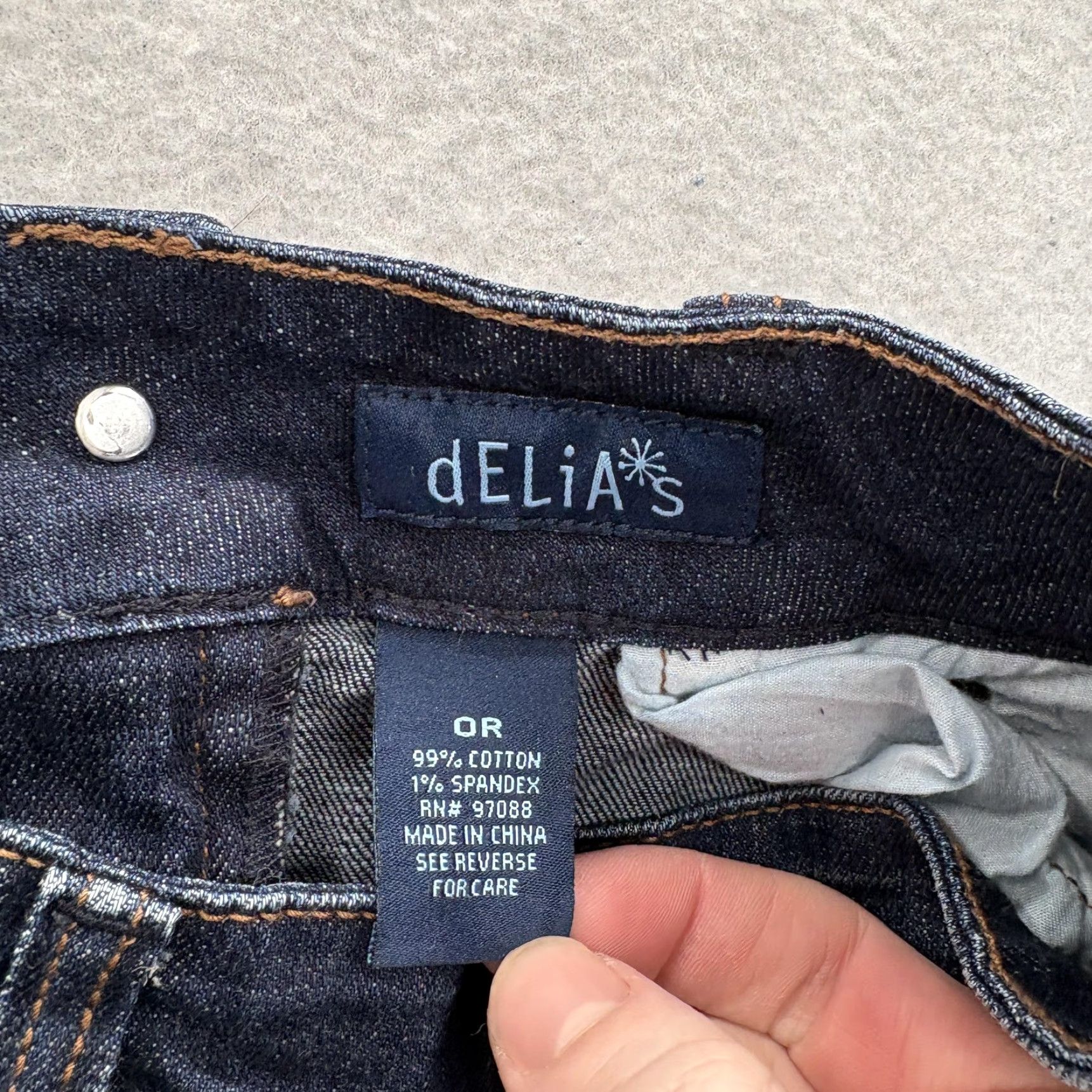 Denime dELiA*s Reese Straight Jeans Womens 0 Dark Wash Low Rise Stretch Denim NWT Casual 5-Pocket Jeans Size 25" / US 0 / IT 36 - 6 Thumbnail