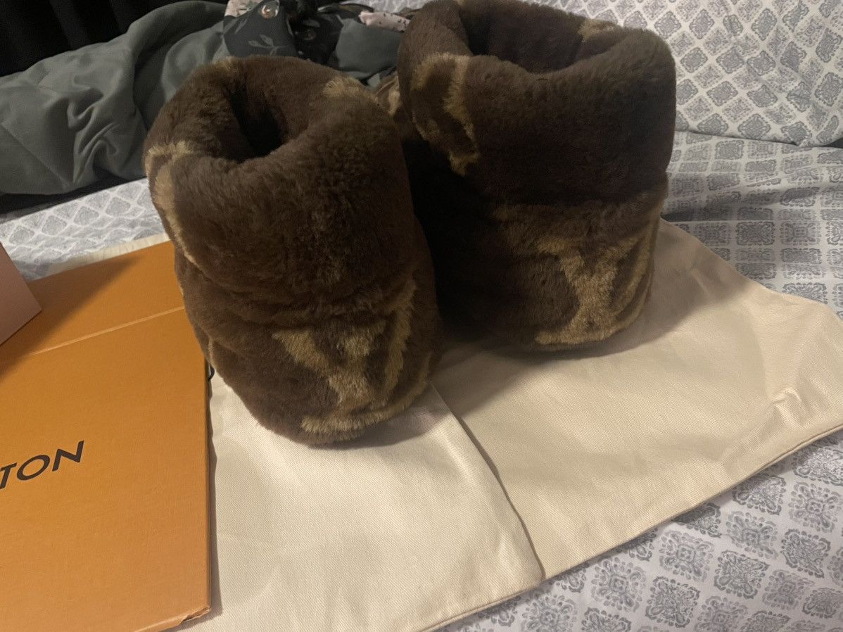 Louis Vuitton Louis Vuitton Low Fur Boot Size US 10.5 / EU 43-44 - 7 Thumbnail