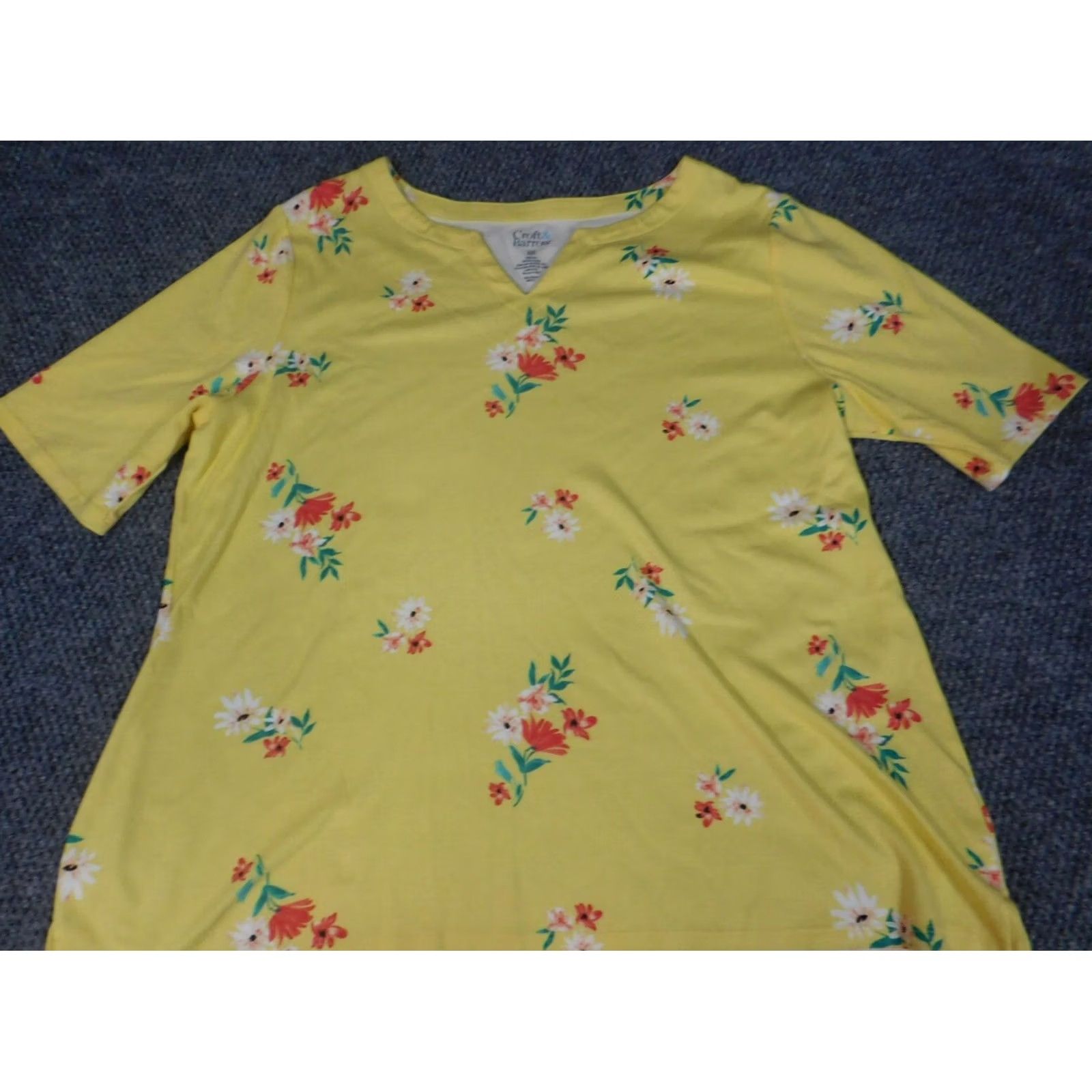 Croft & Barrow Croft & Barrow Womens Blouse 2XL Yellow Floral Stretch Short Sleeve Crew Neck Pullover Casual Polyester Rayon Regular Women 2XL Blouse Floral Yellow Size XXL / US 16-18 / IT 52-54 - 3 Thumbnail