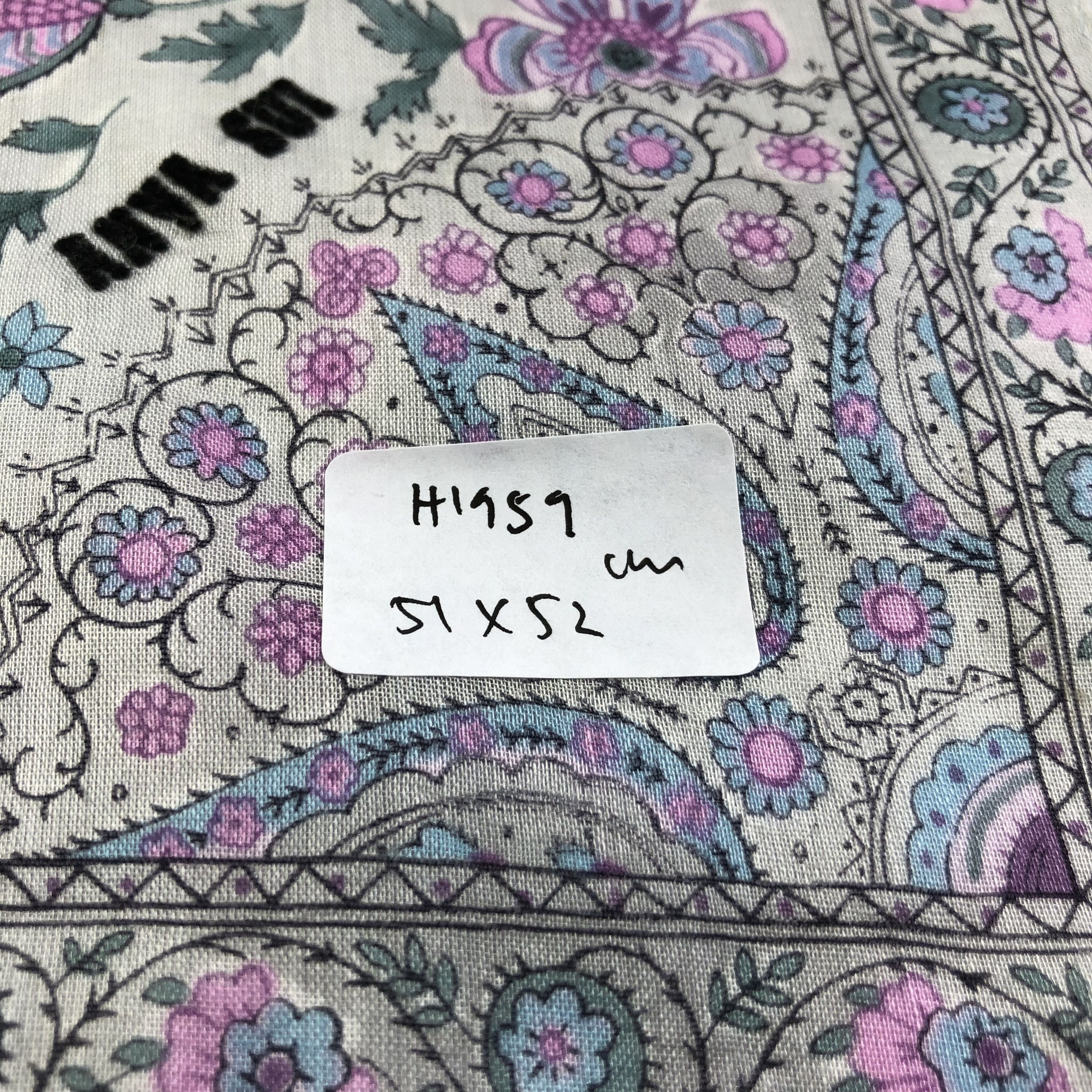 Vintage Anna Sui Handkerchief Neckerchief Bandana H1959 Size ONE SIZE - 8 Thumbnail