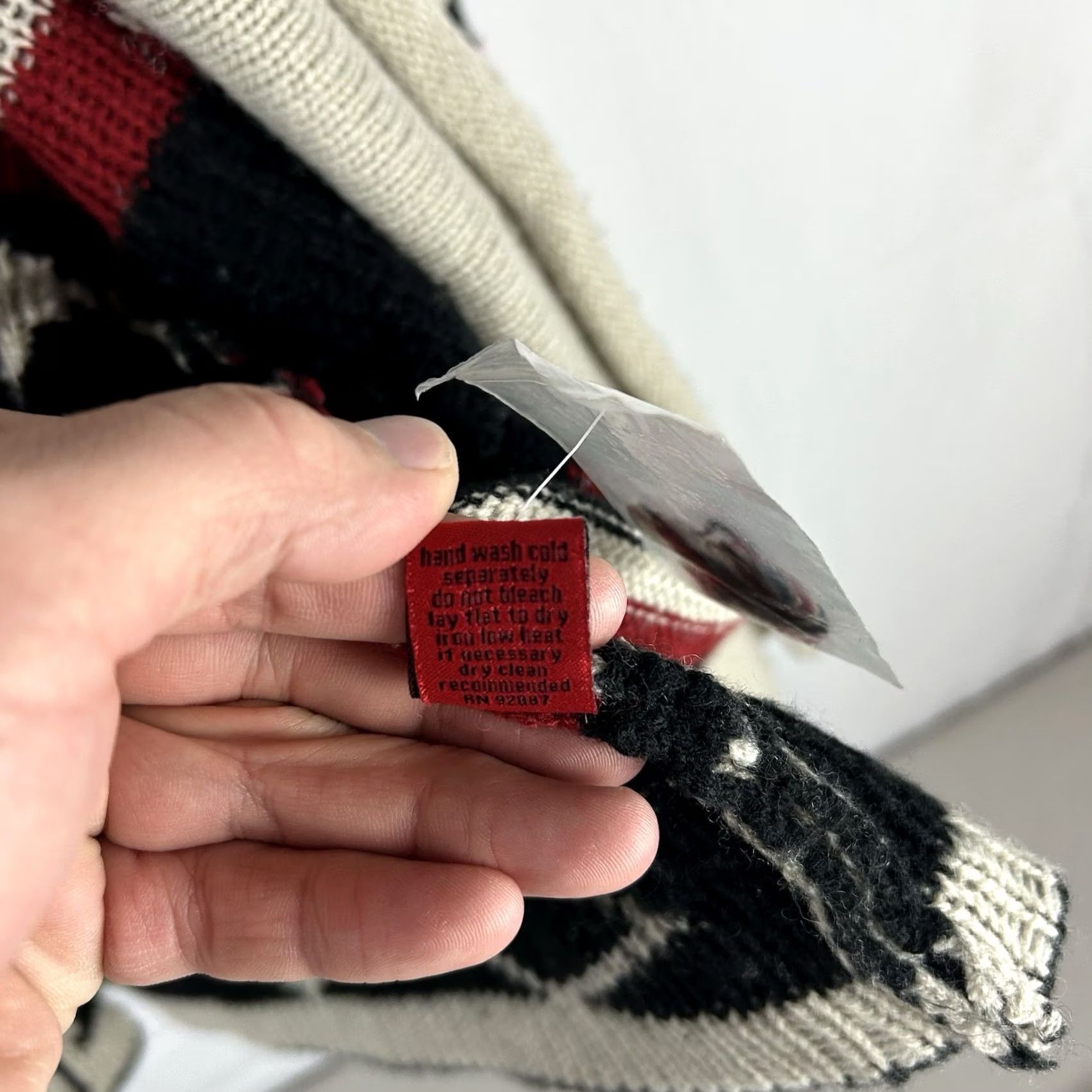 Saks Fifth Avenue Saks Fifth Avenue Sweater Cardigan Womens Medium Acrylic Wool Aztec Boho Multicolor Long Sleeve Size M / US 6-8 / IT 42-44 - 7 Thumbnail