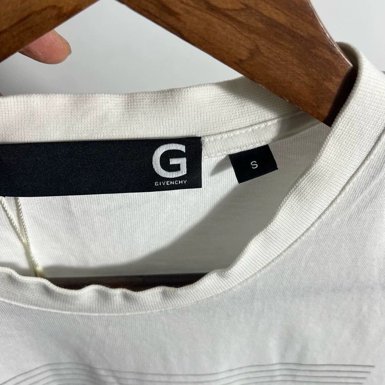 Givenchy Givenchy Letter logo short-sleeve p1630 Size US S / EU 44-46 / 1 - 3 Thumbnail