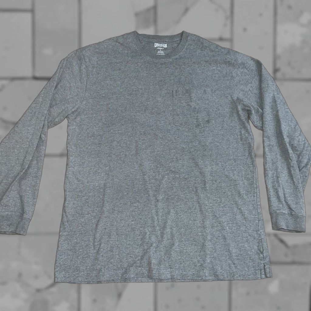 Duluth Trading Company Duluth Trading Co gray 100% cotton longtail pocket Tee Mens Size L Size US L / EU 52-54 / 3 - 1 Thumbnail