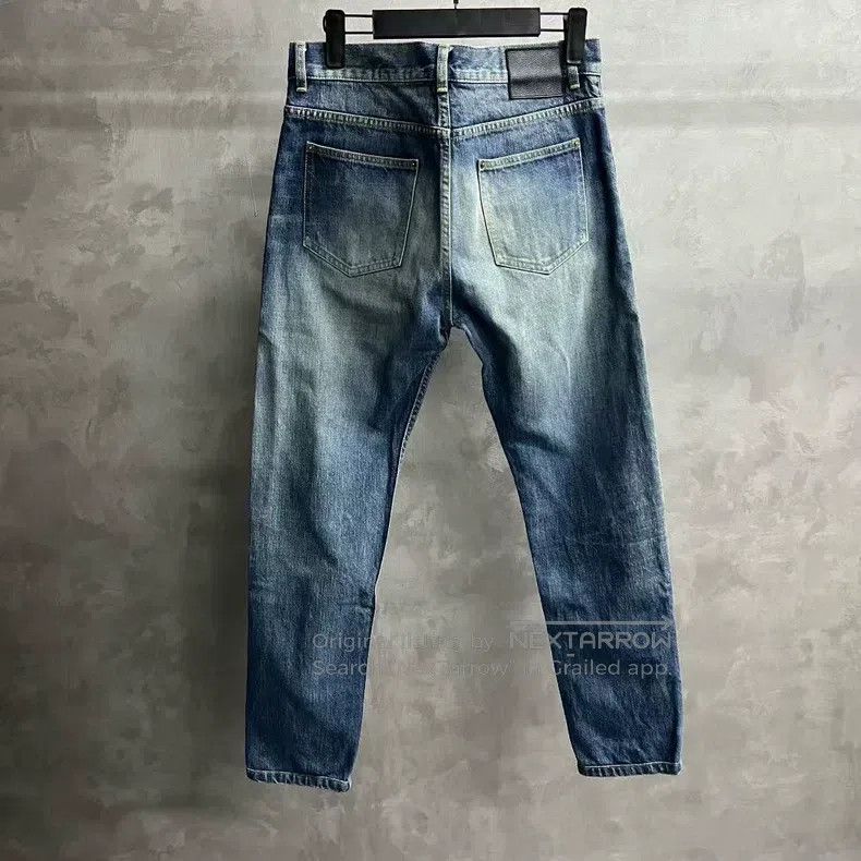 Louis Vuitton Louis Vuitton Blue solid mid-rise casual jeans Size US 30 / EU 46 - 2 Thumbnail
