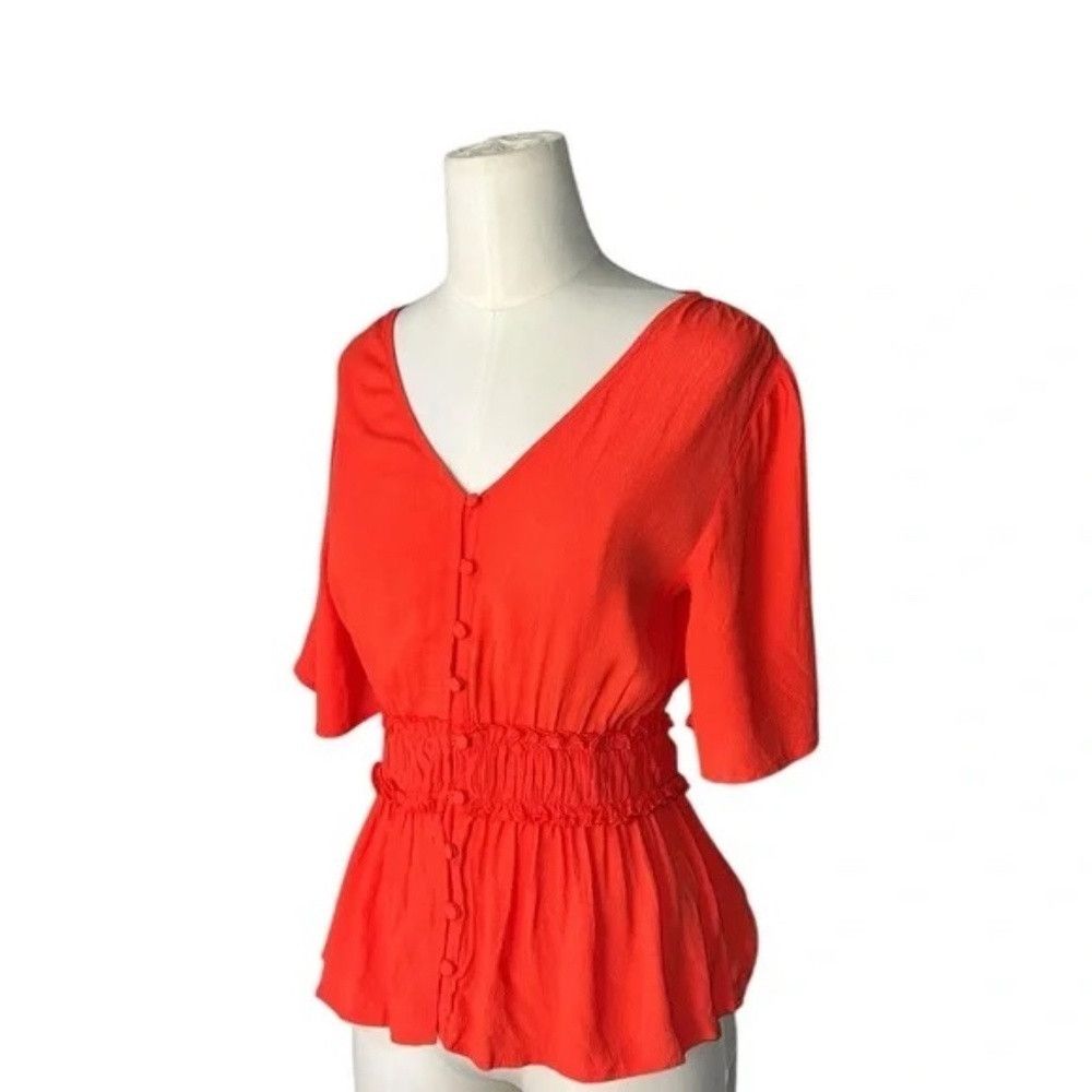 Other Francesca's Alya Women's XS Solid Coral Blouse Button V-Nec Size XS / US 0-2 / IT 36-38 - 1 Thumbnail