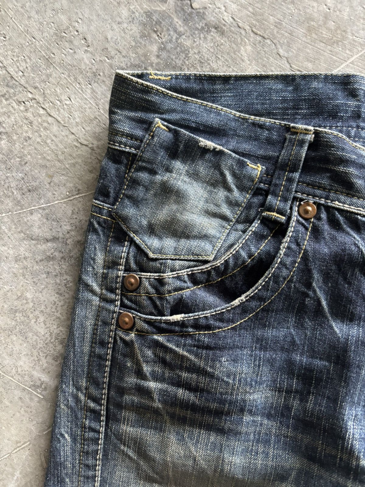 Japanese Brand sick flare rusty et boite japanese denim punk grunge Size US 31 - 10 Thumbnail