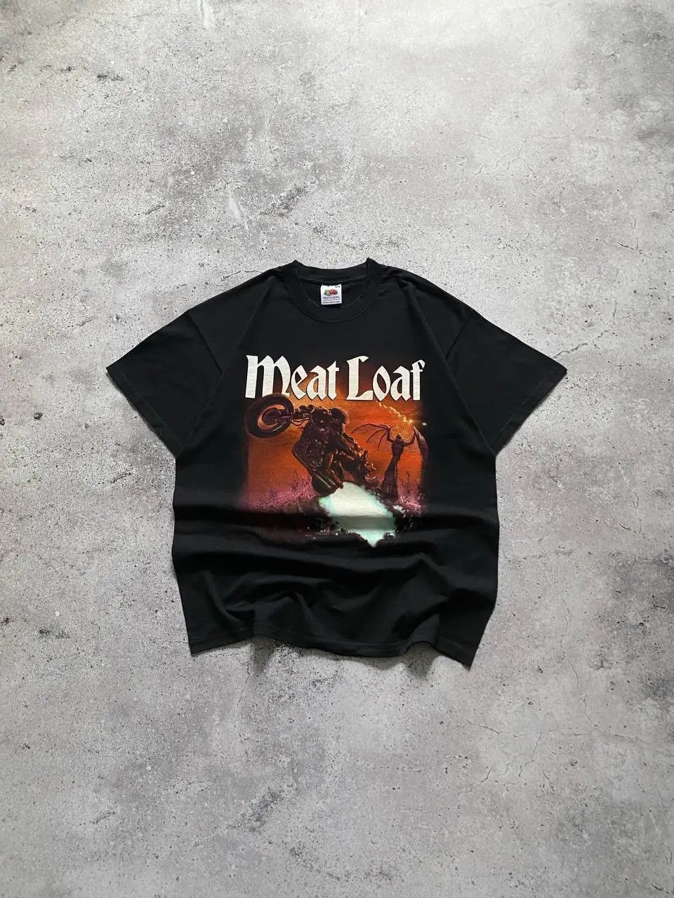 Band Tees VINTAGE 2000s MEAT LOAF “BAT OUT OF HELL” TOUR ROCK T SHIRT Size US XL / EU 56 / 4 - 1 Thumbnail