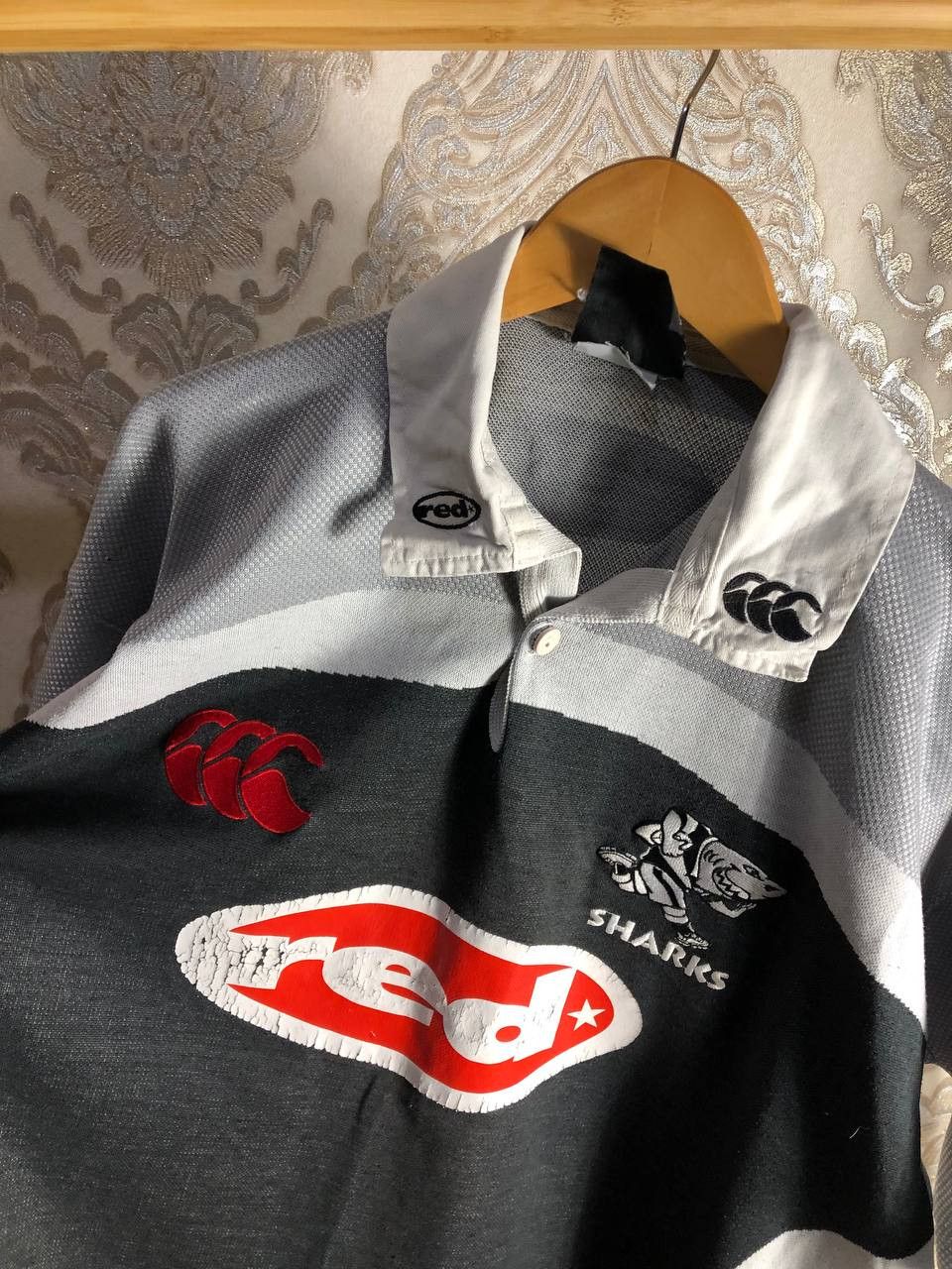 Canterbury of New Zealand Vintage Canterbury The Sharks Retro Rugby Jersey Y2K 90s Size US XL / EU 56 / 4 - 4 Thumbnail