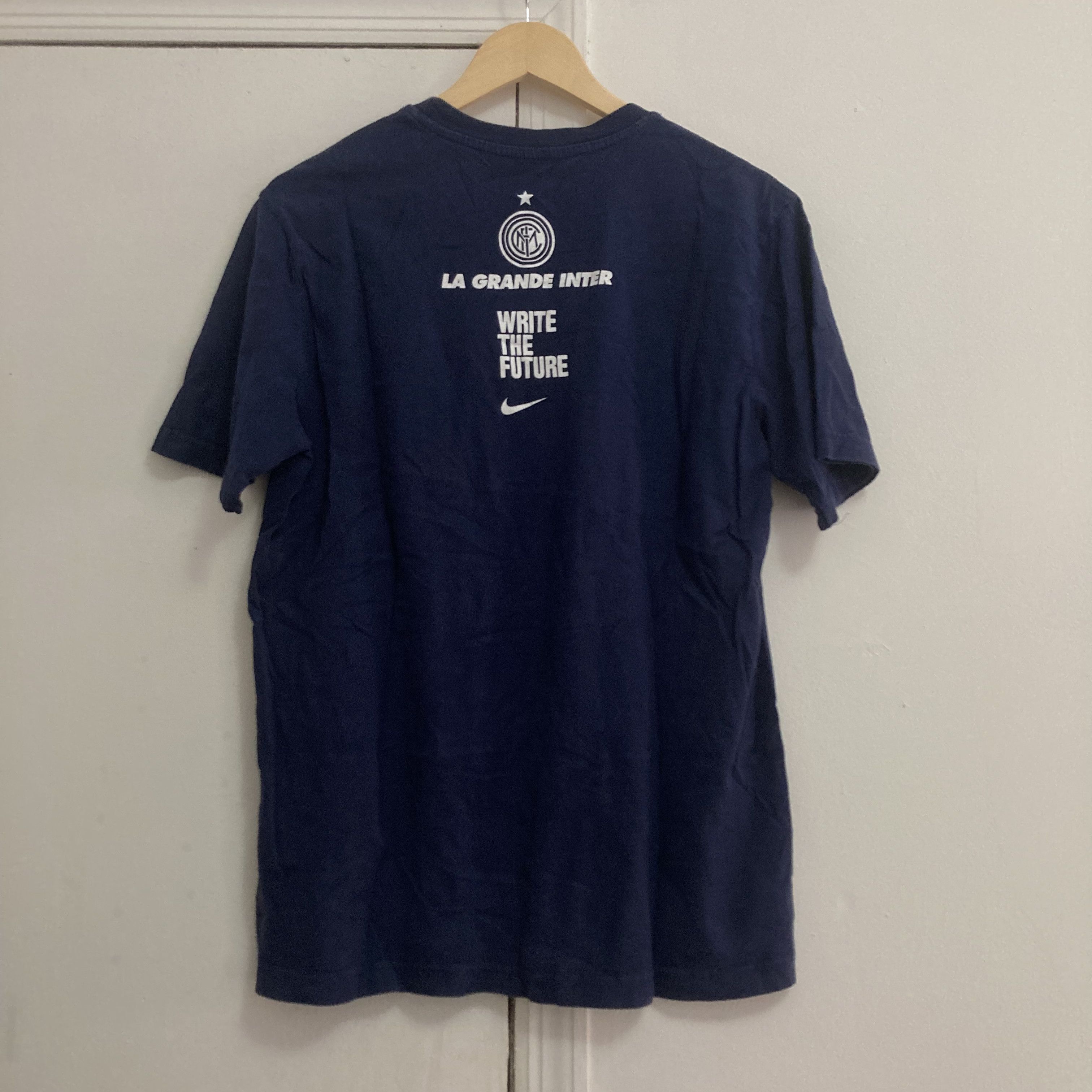 Nike Inter Milan Nike Tee Champions League Winners 2010 Large Size US L / EU 52-54 / 3 - 3 Thumbnail