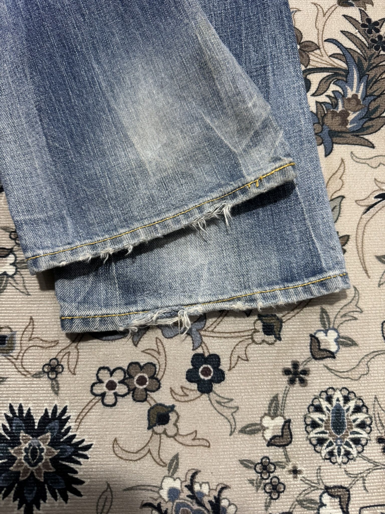 20471120 × Beauty Beast × General Research Japanese Brand Co & Lu 56 Evisu Diacock Distressed Jeans Size US 30 / EU 46 - 7 Thumbnail