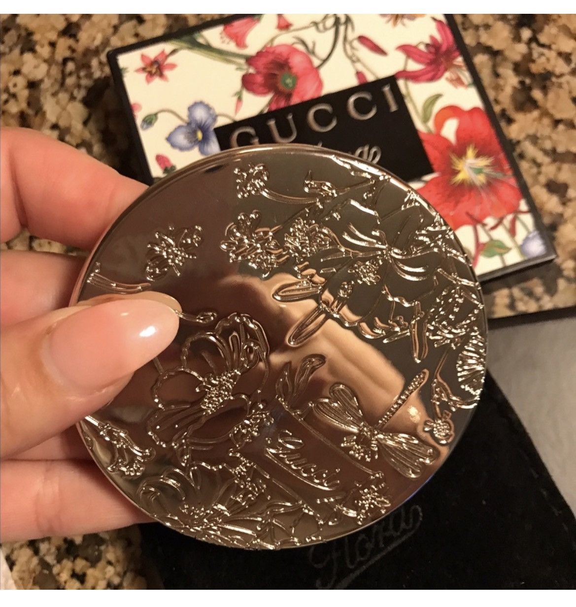 Gucci Authentic Gucci Floral Silver Toned Hand Bag Mirror Size ONE SIZE - 5 Thumbnail