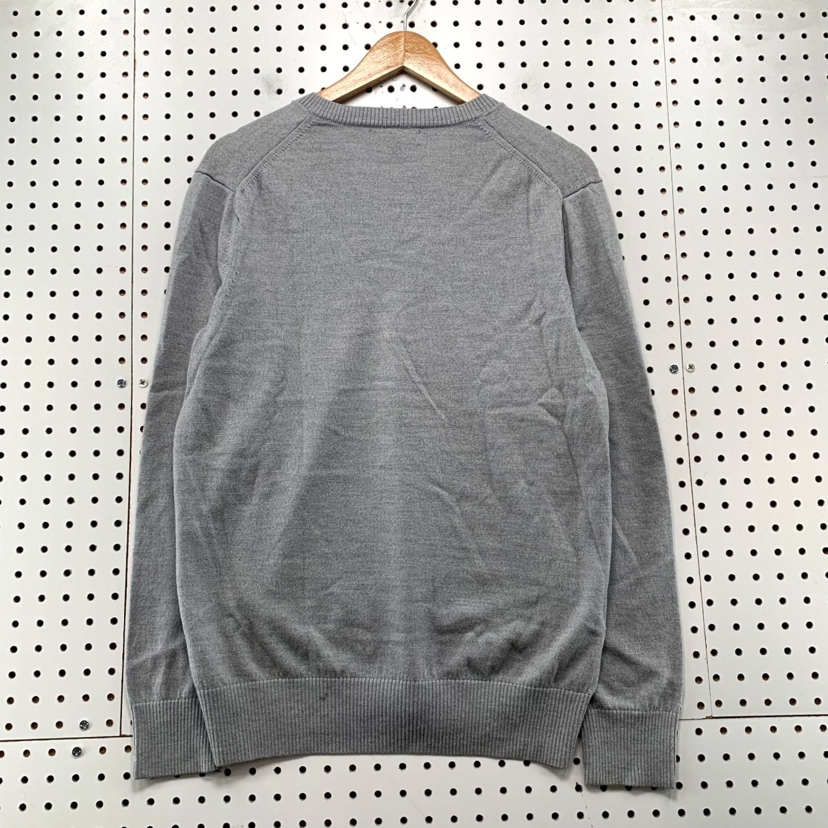 Banana Republic Banana Republic Sweater Mens Large Gray 100% Merino Wool Lightweight V-Neck Pullover Knit Winter Casual Shirts Size US L / EU 52-54 / 3 - 2 Thumbnail